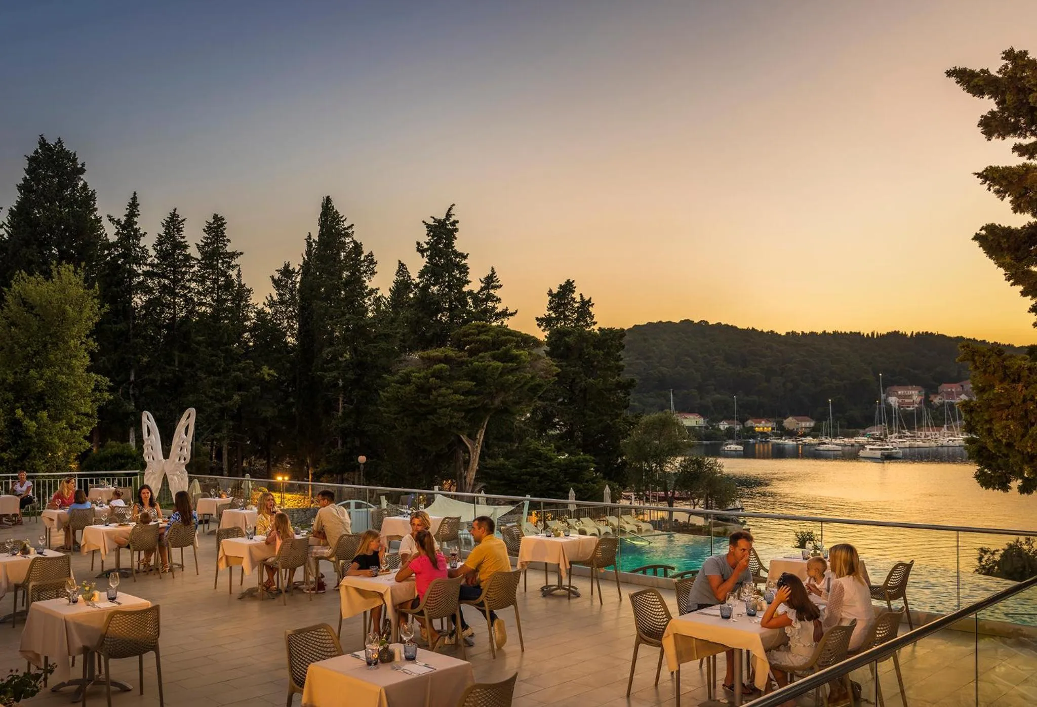 Restaurant/places to eat in Aminess Vival Port9 Resort