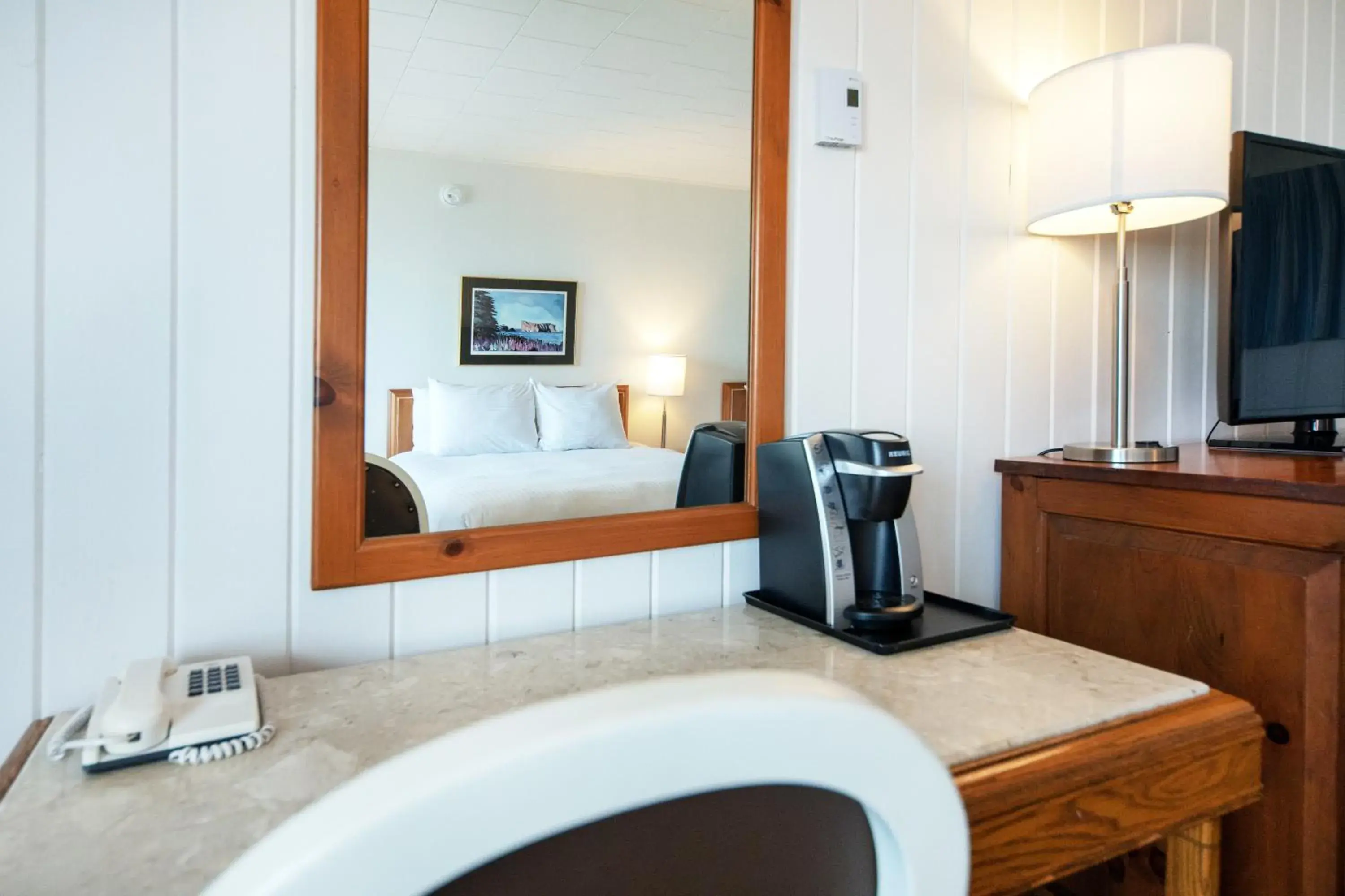 Double Room With Two Double Beds with Sea View in Riotel Perce Double Room With Two Double Beds with Sea View in Riotel Perce