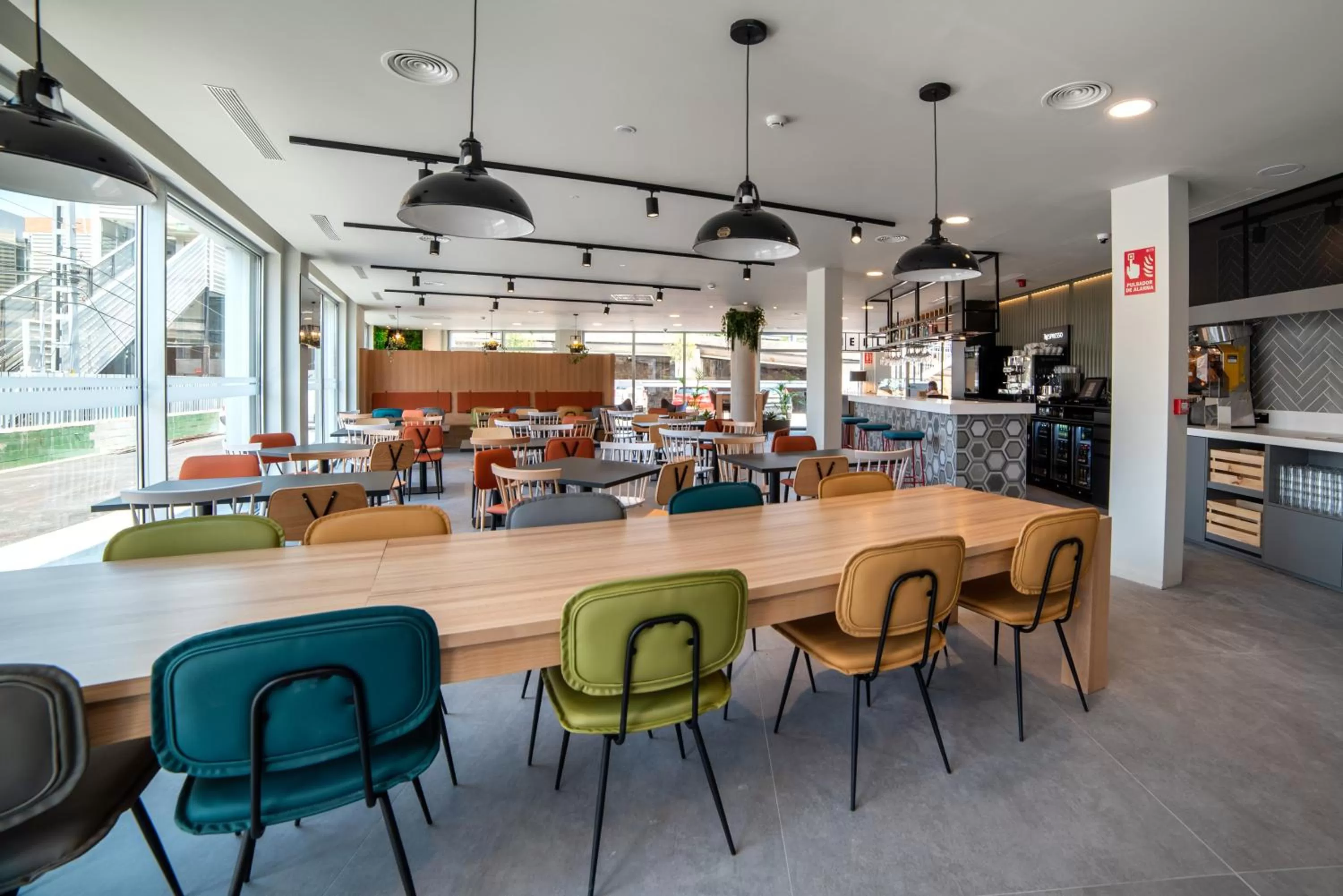 Restaurant/places to eat in Hotel Bed4U Santander