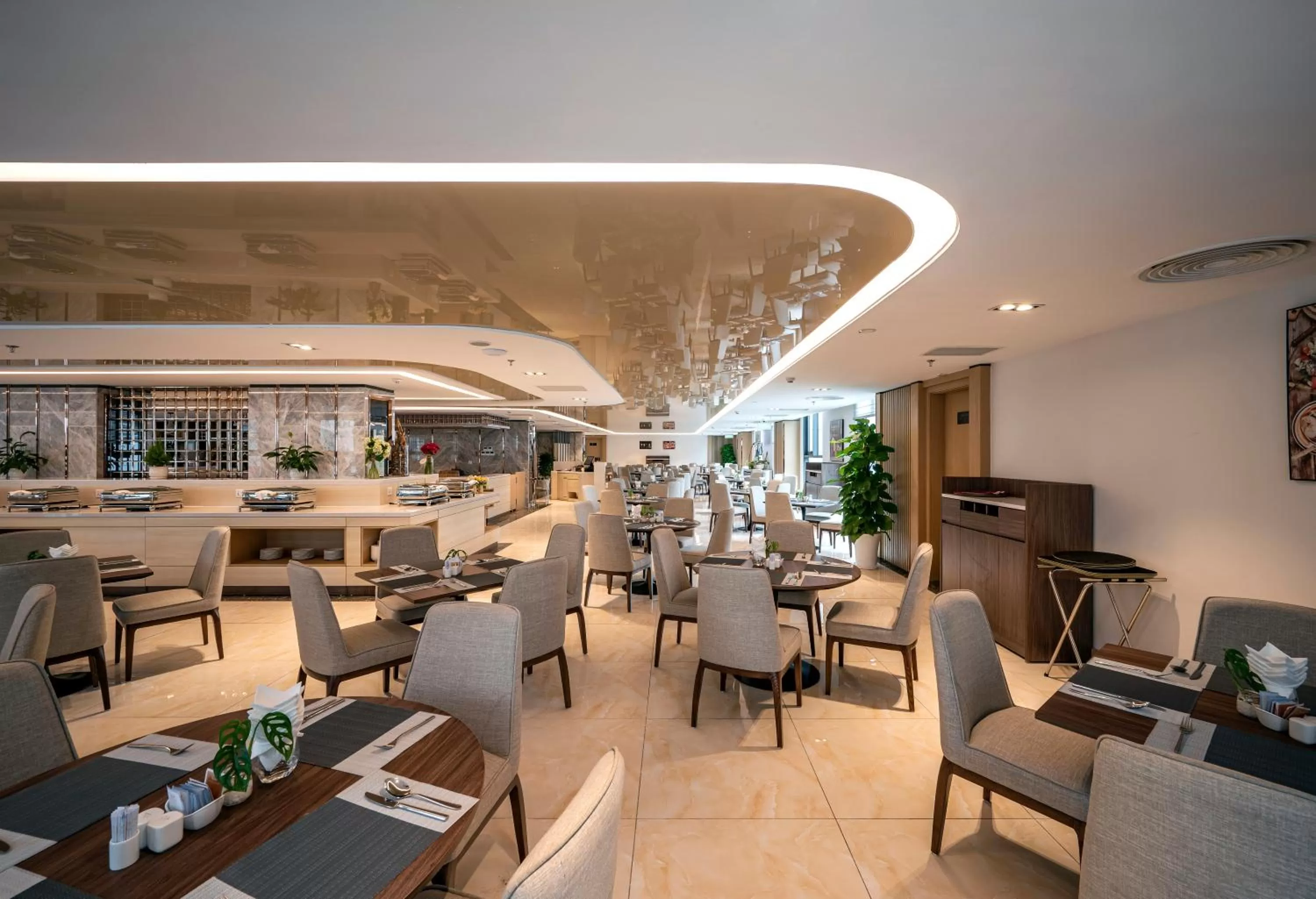 Restaurant/places to eat in Muong Thanh Luxury Saigon Hotel