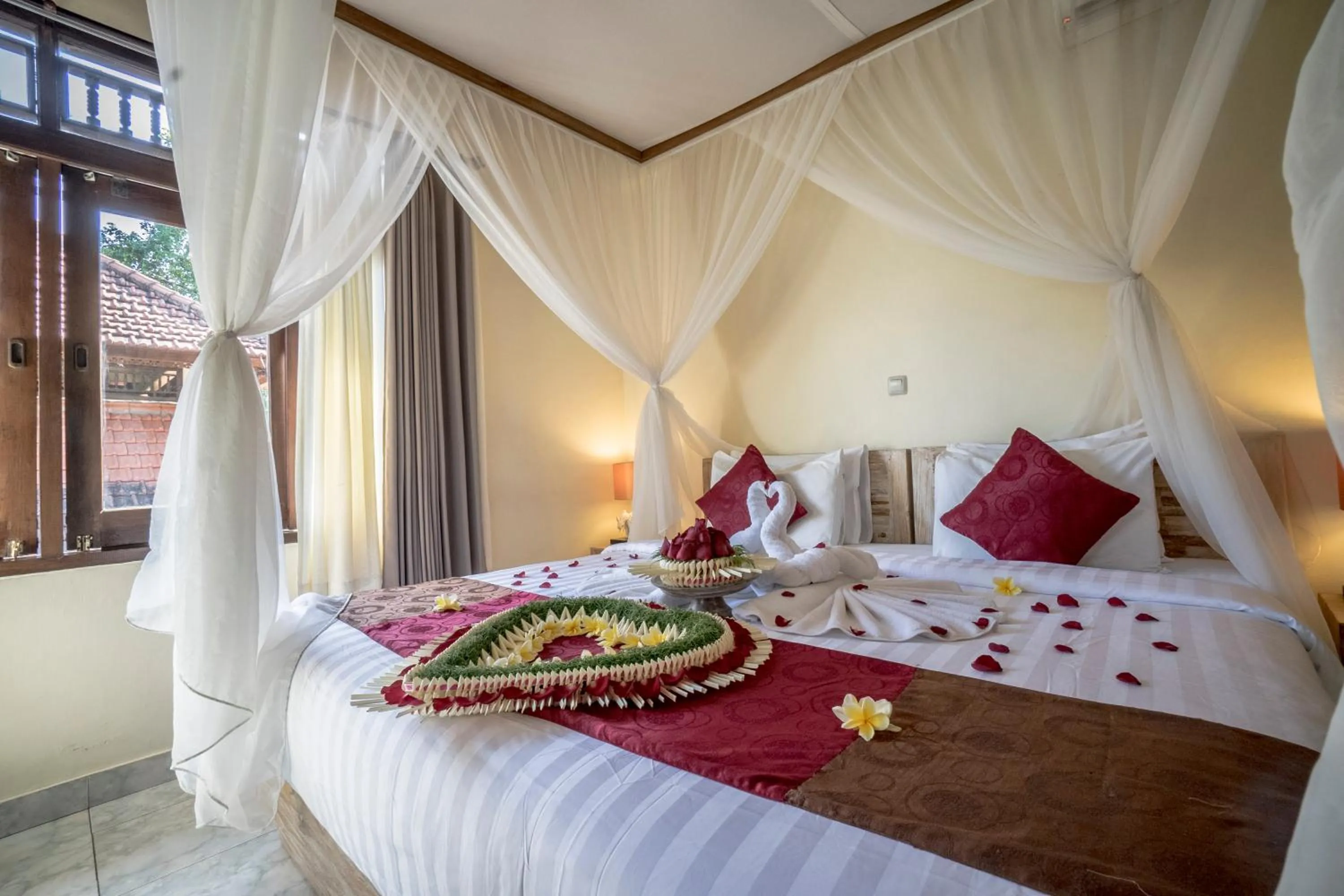 Photo of the whole room, Bed in Nick's Hidden Cottages by Mahaputra