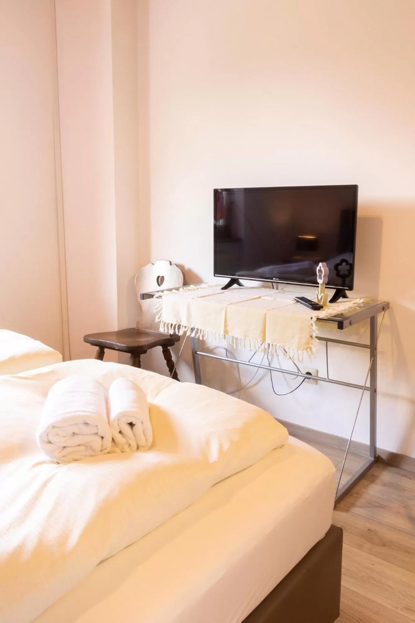 Photo of the whole room, Bed in Metzgerwirt Vieh Heli