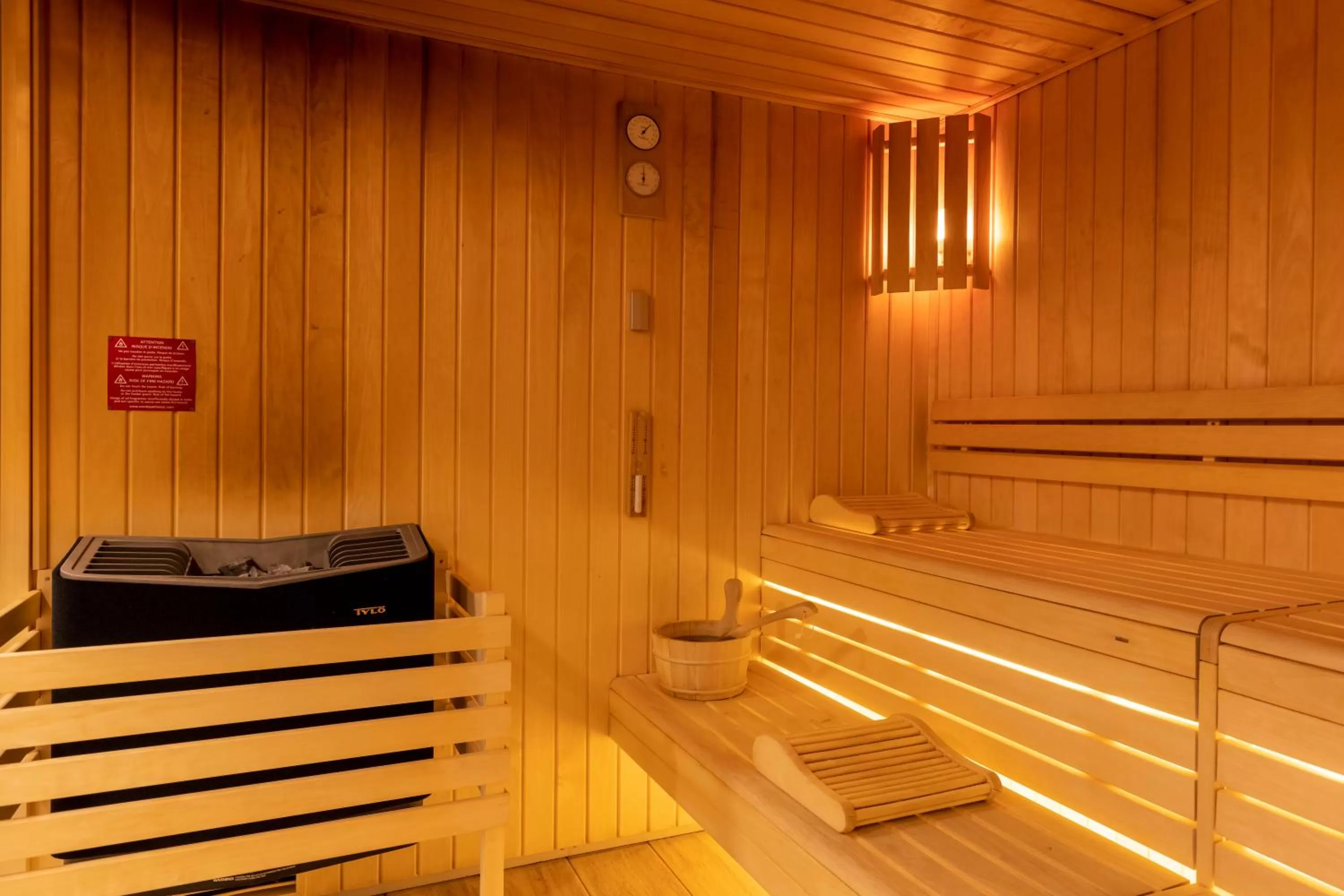 Sauna in PADJA Hôtel & Spa Vannes
