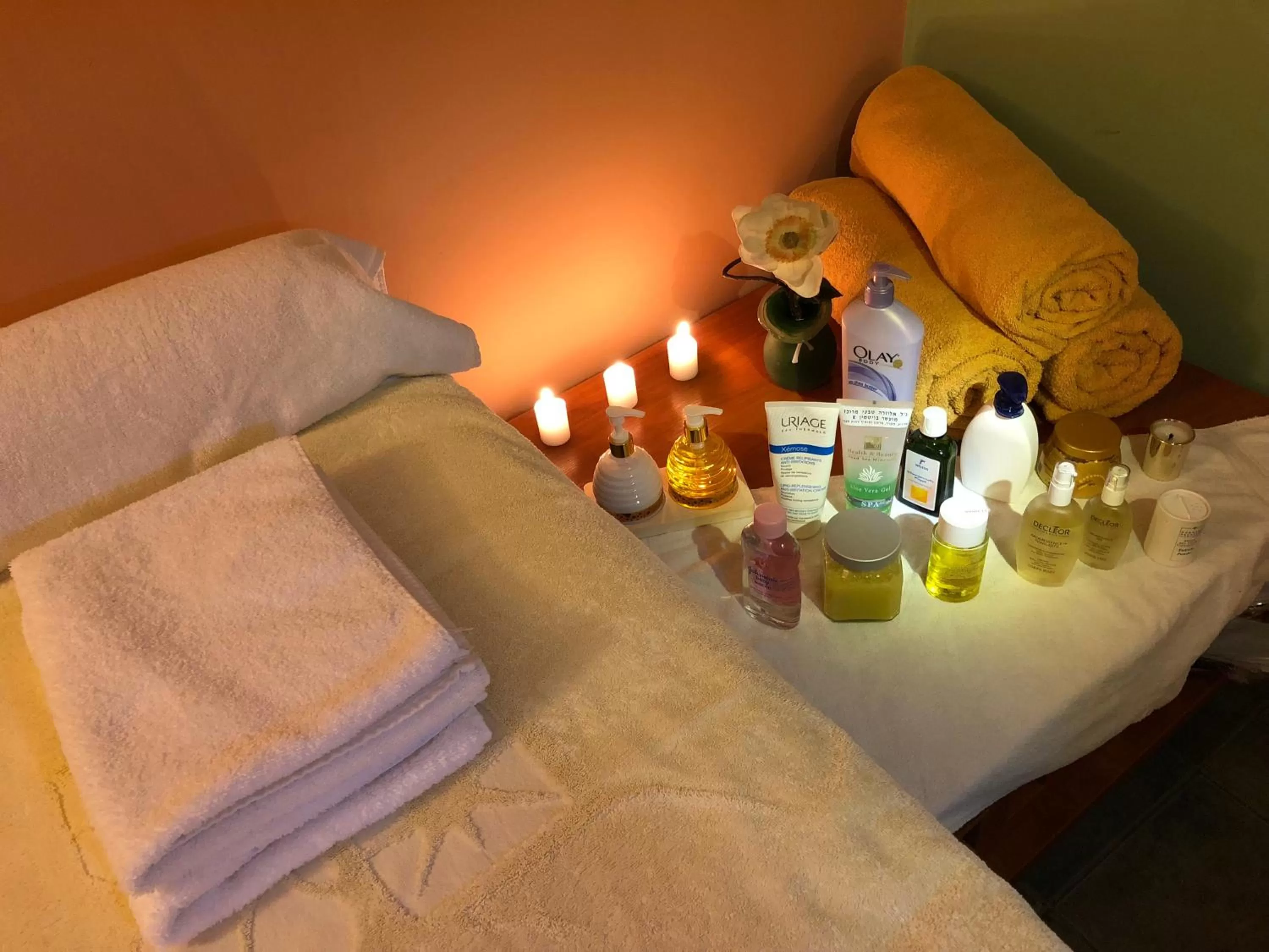 Massage, Bed in Eney Boutique Hotel