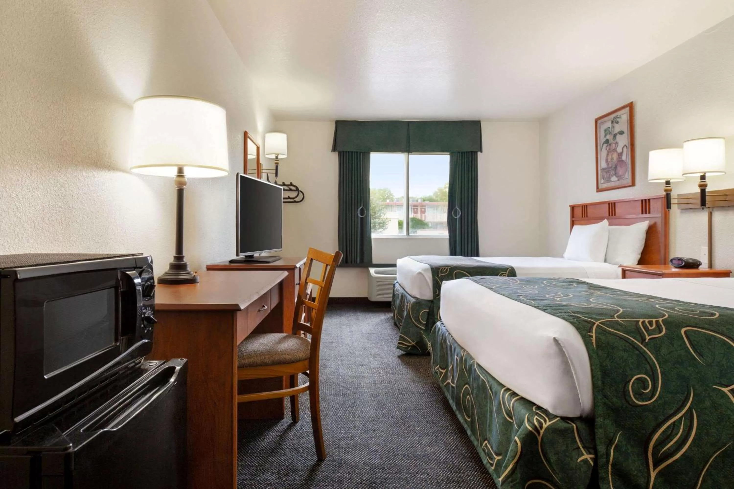 Photo of the whole room, Bed in Travelodge by Wyndham North Platte