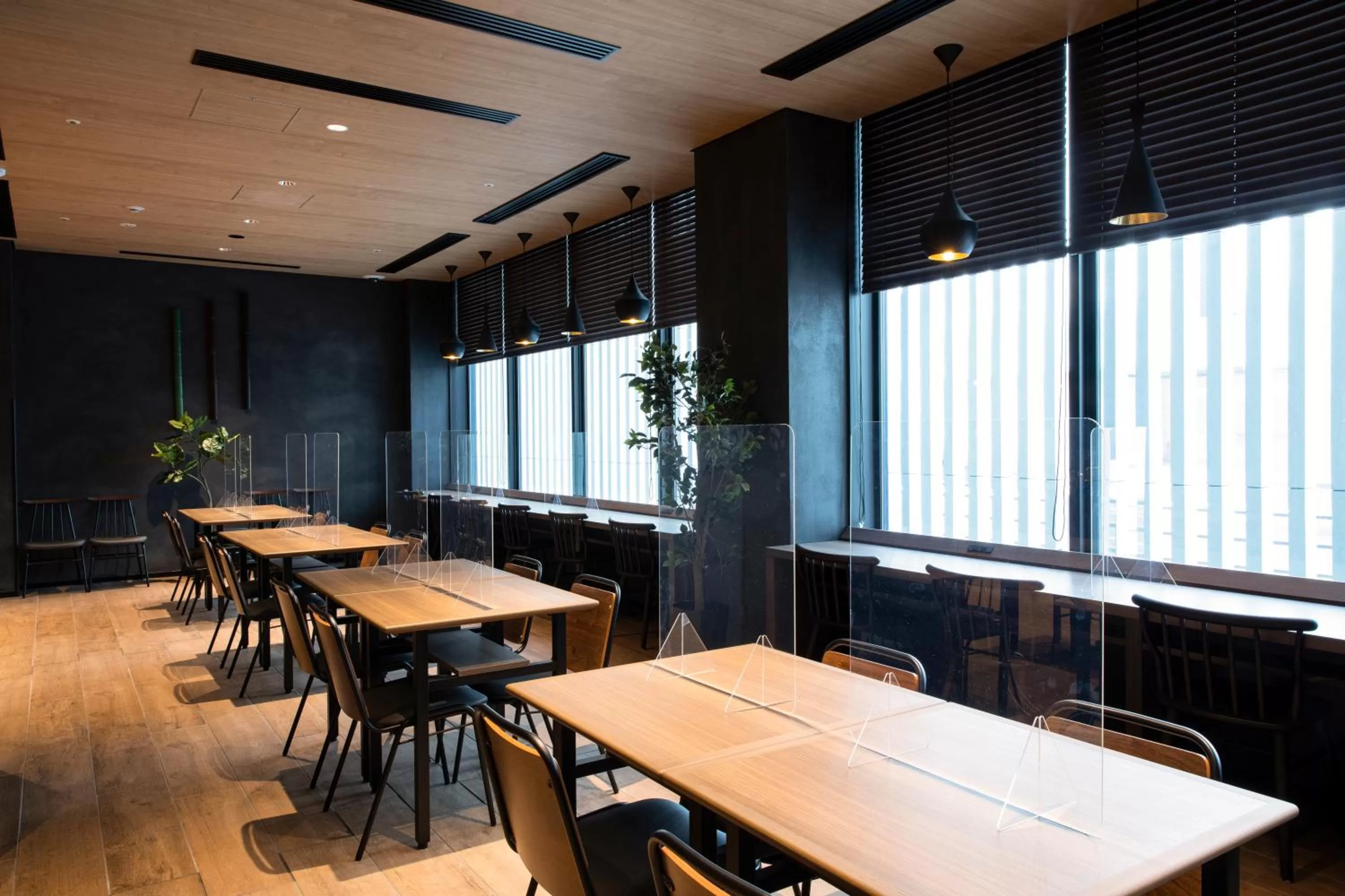 Restaurant/places to eat in Hotel Keihan Tenmabashi Ekimae