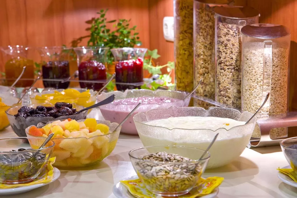 Food and drinks, Food in Leine-Hotel