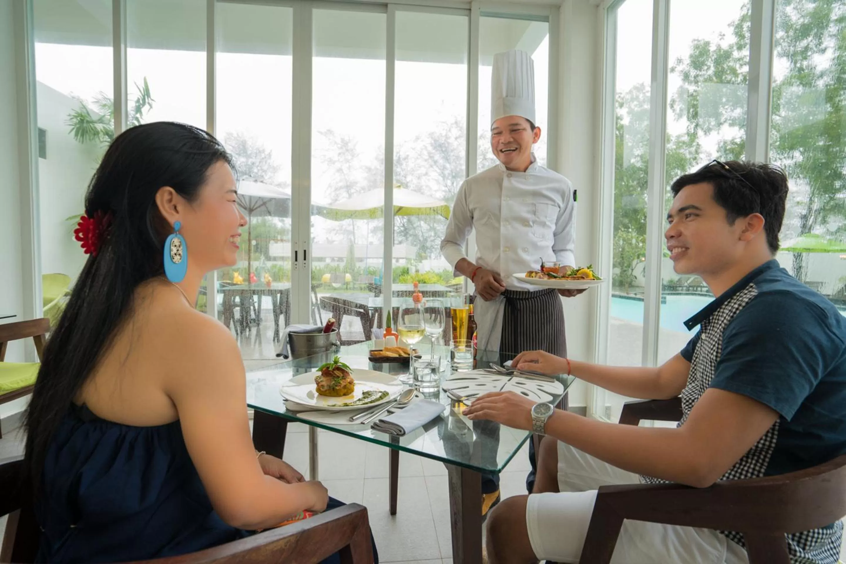 Restaurant/places to eat in Naiya Sea Resort