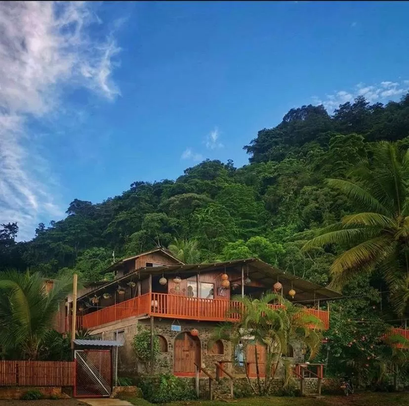 Property Building in Posada Turística Rocas De Cabo Marzo