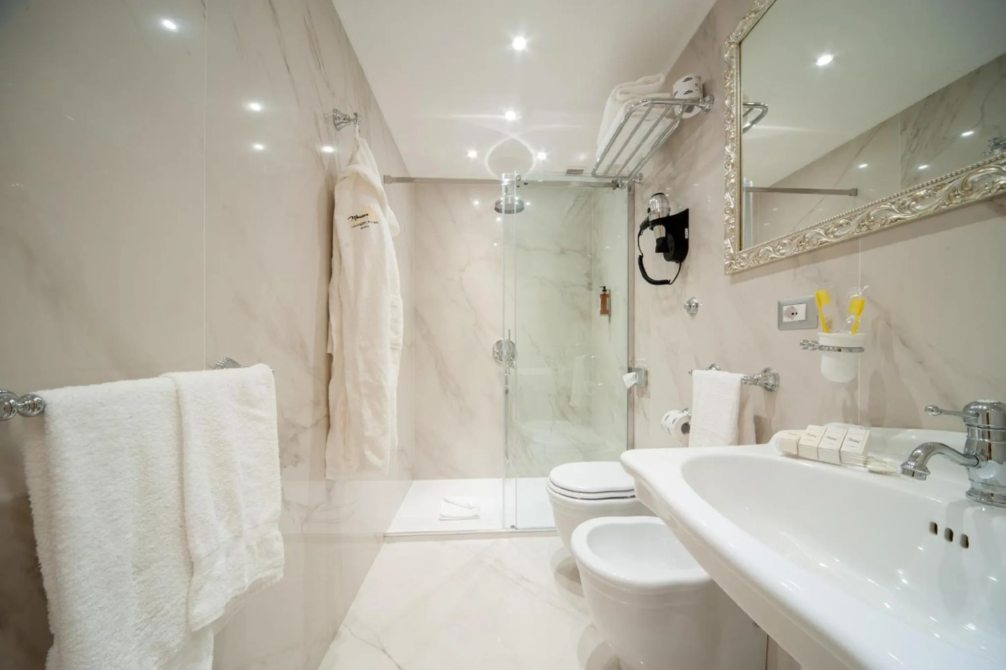 Bathroom in Maison Tritone