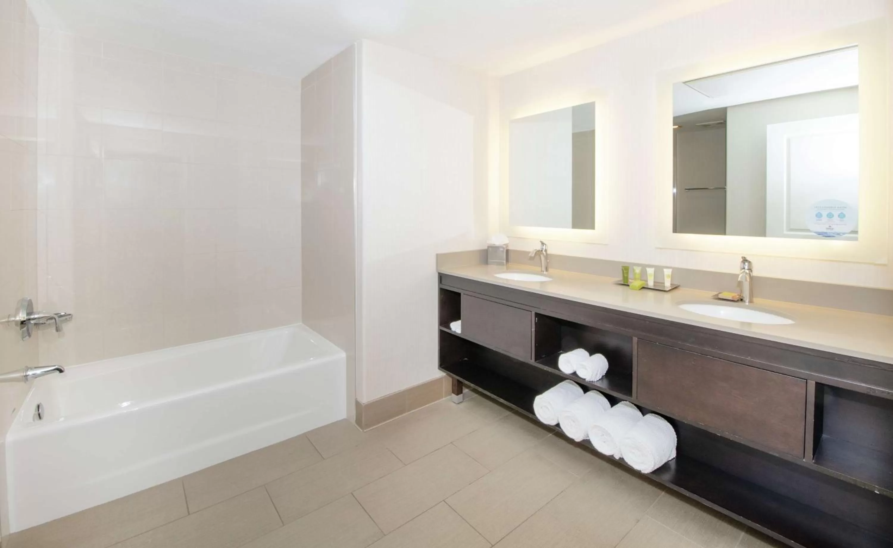 Bathroom in Hilton Santa Cruz Scotts Valley