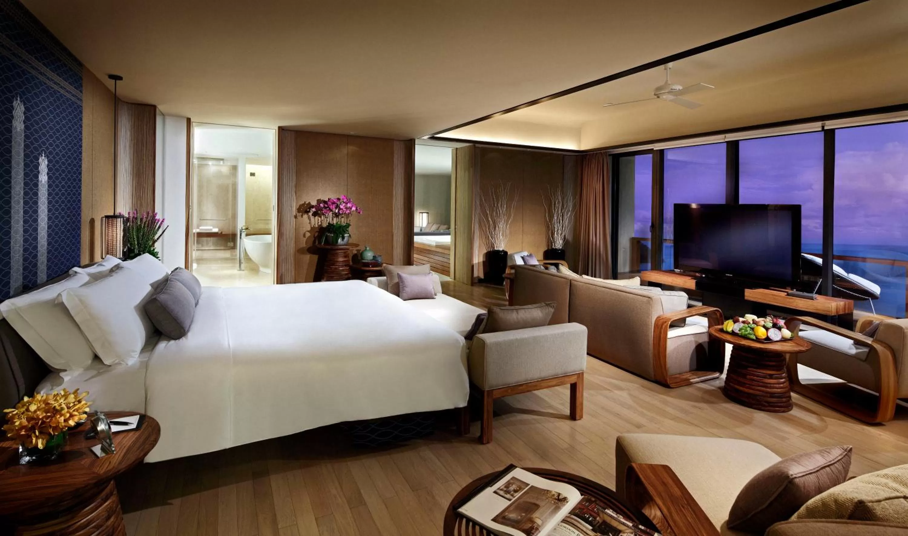 Bed in InterContinental Sanya Resort by IHG