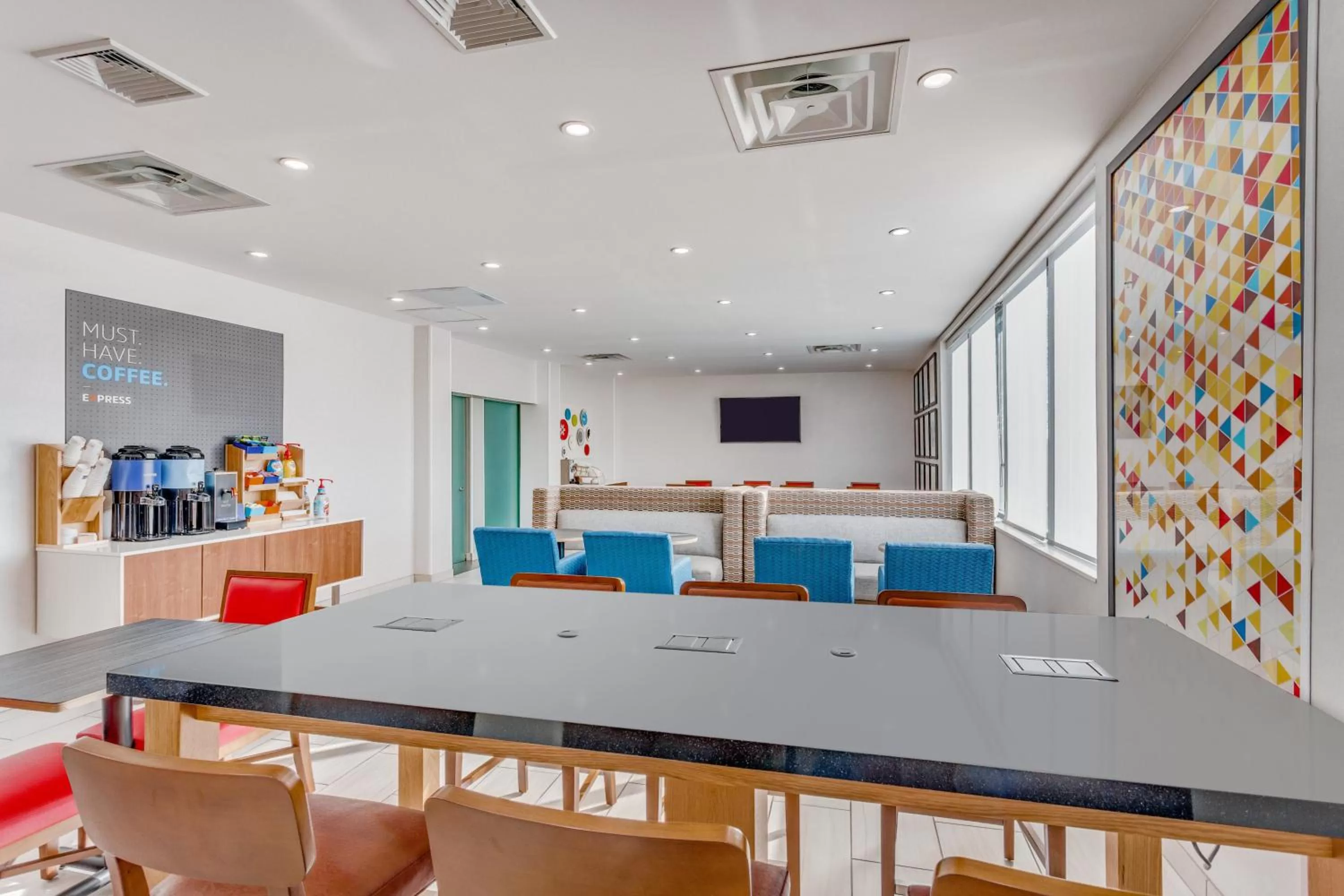 Breakfast in Holiday Inn Express Ramsey Mahwah by IHG