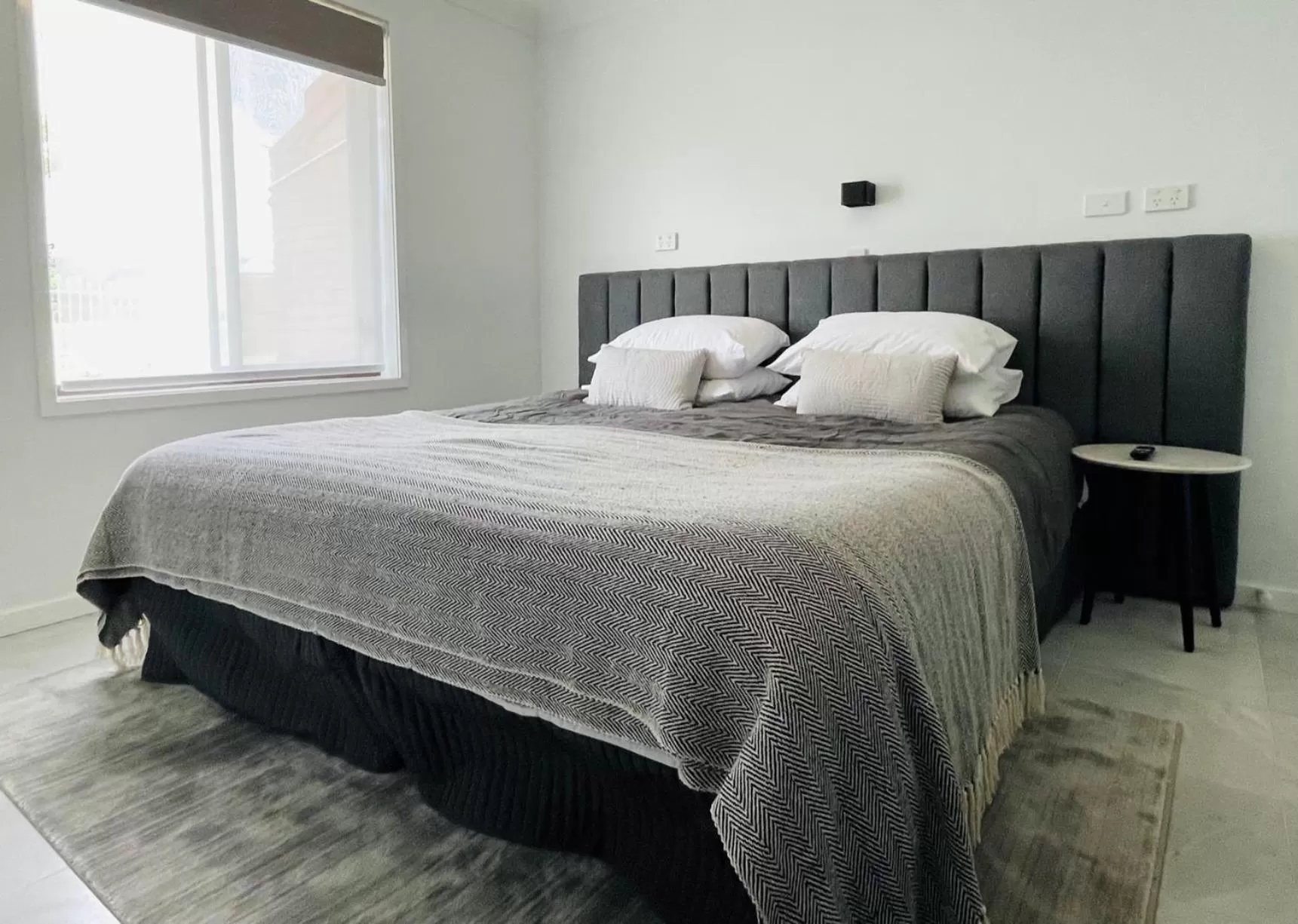 Bed in Shiralee Motel Guyra