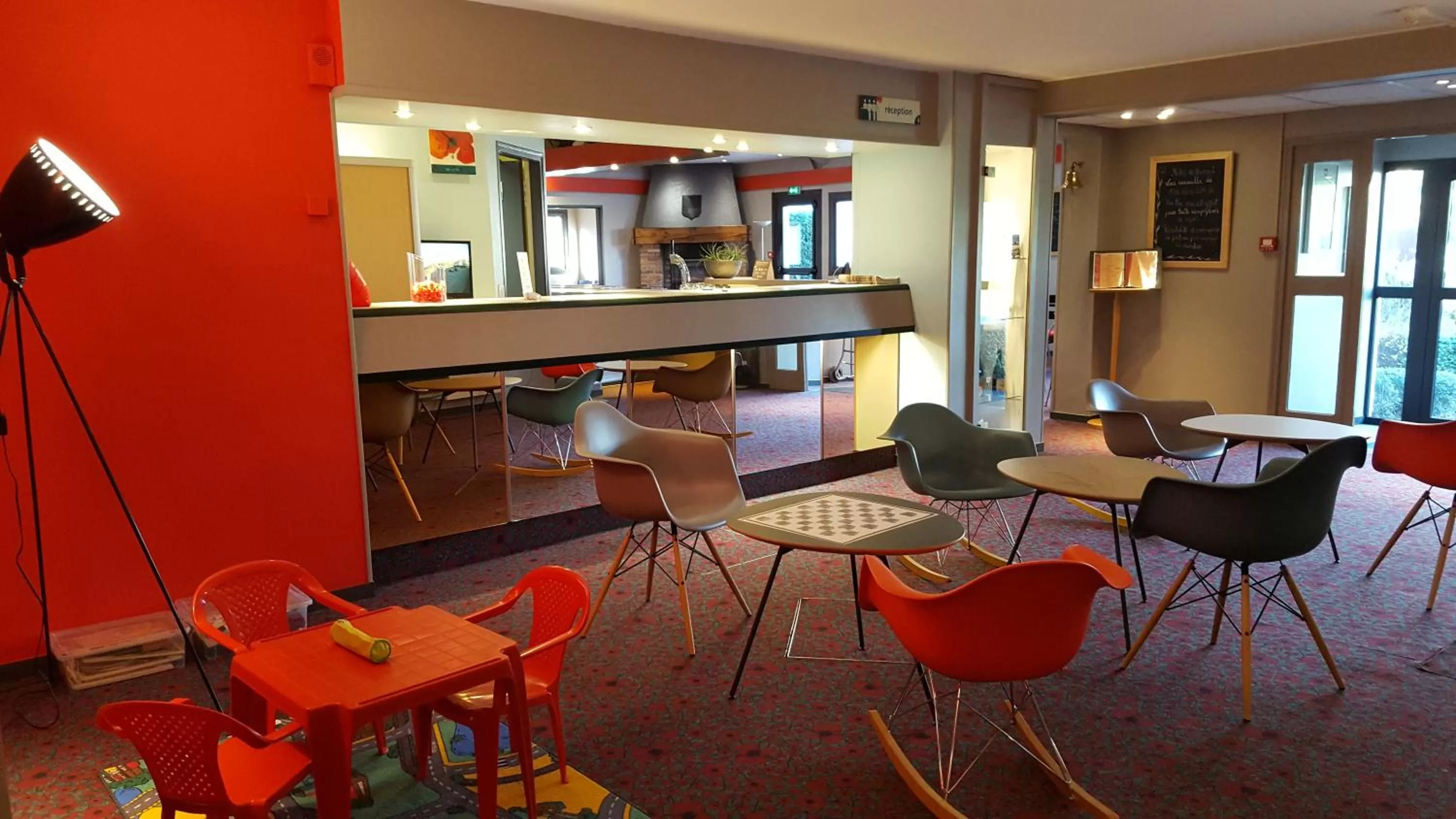 Lobby or reception in ibis Dieppe Le Val Druel