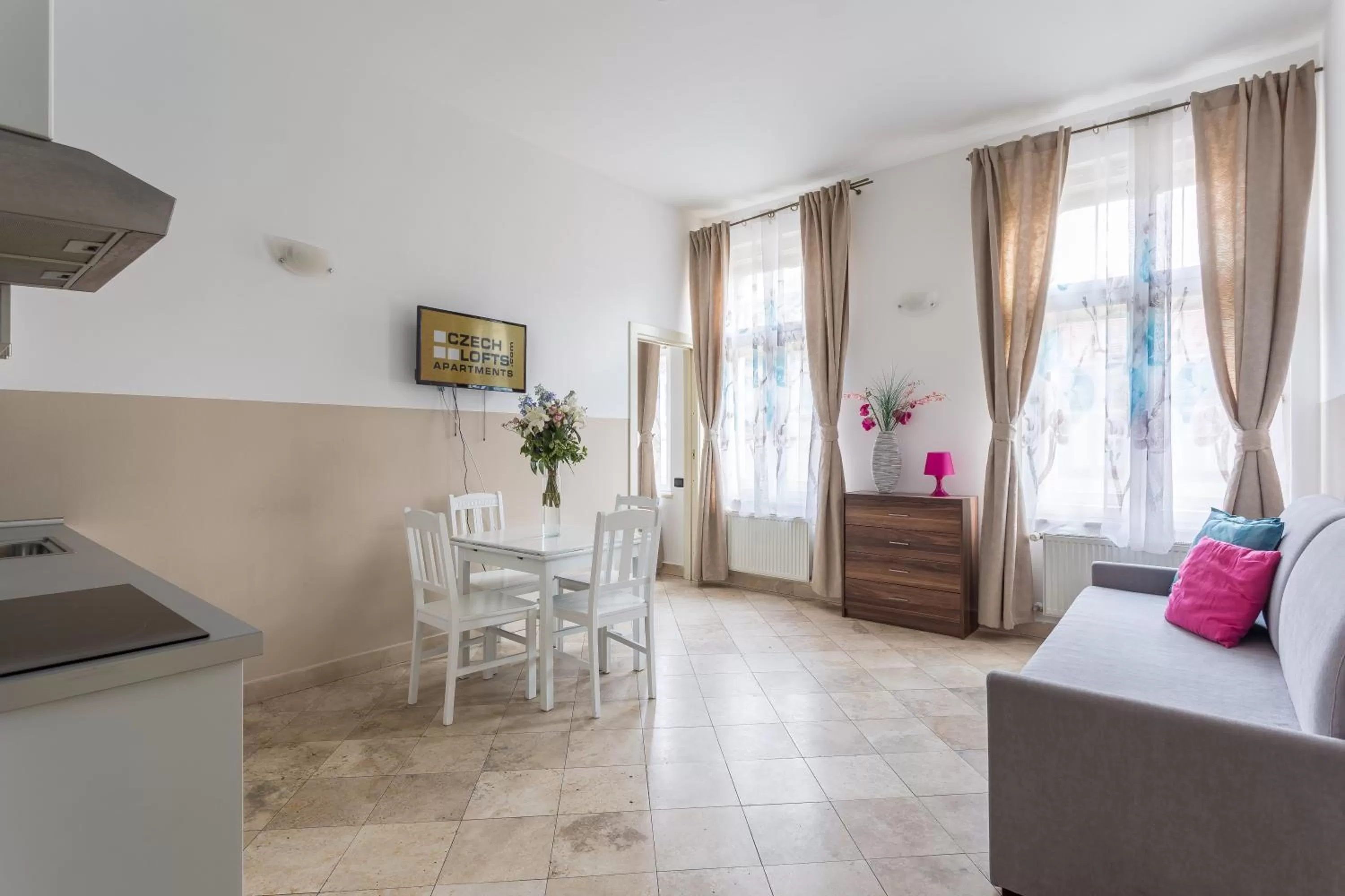 Kitchen or kitchenette, Dining Area in Legerova 33 Apartments