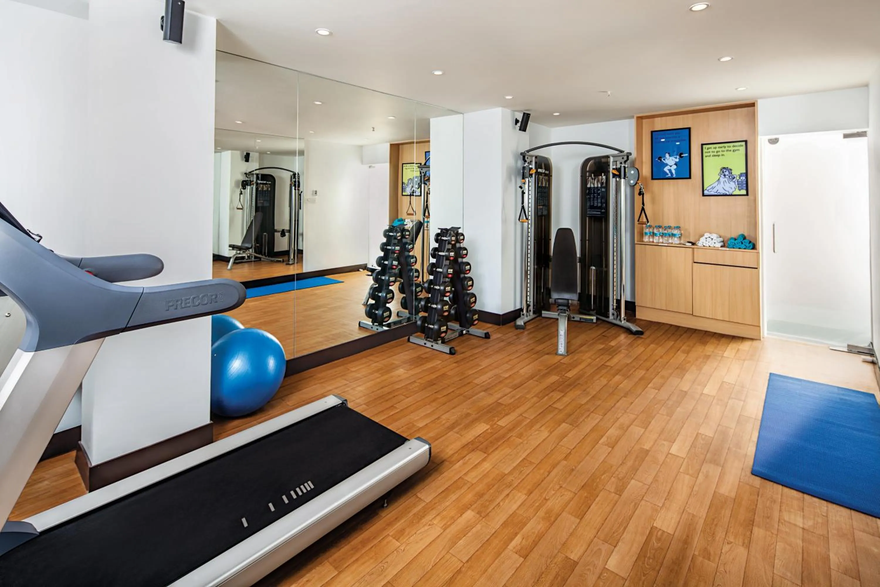 Fitness centre/facilities in Lemon Tree Hotel, Vadodara