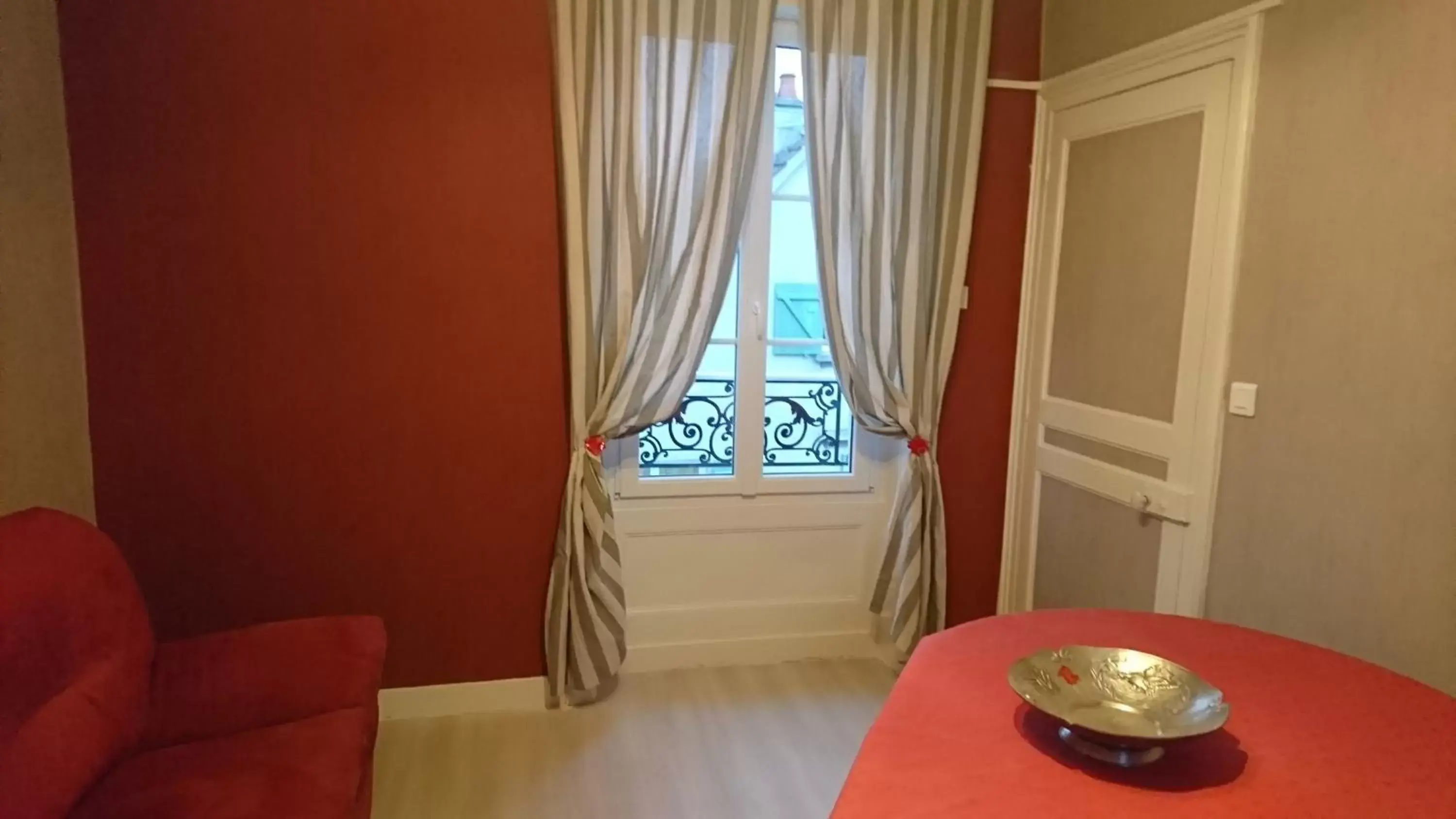 Family Room with Shower in JOYEUX REVEIL Family Room with Shower in JOYEUX REVEIL