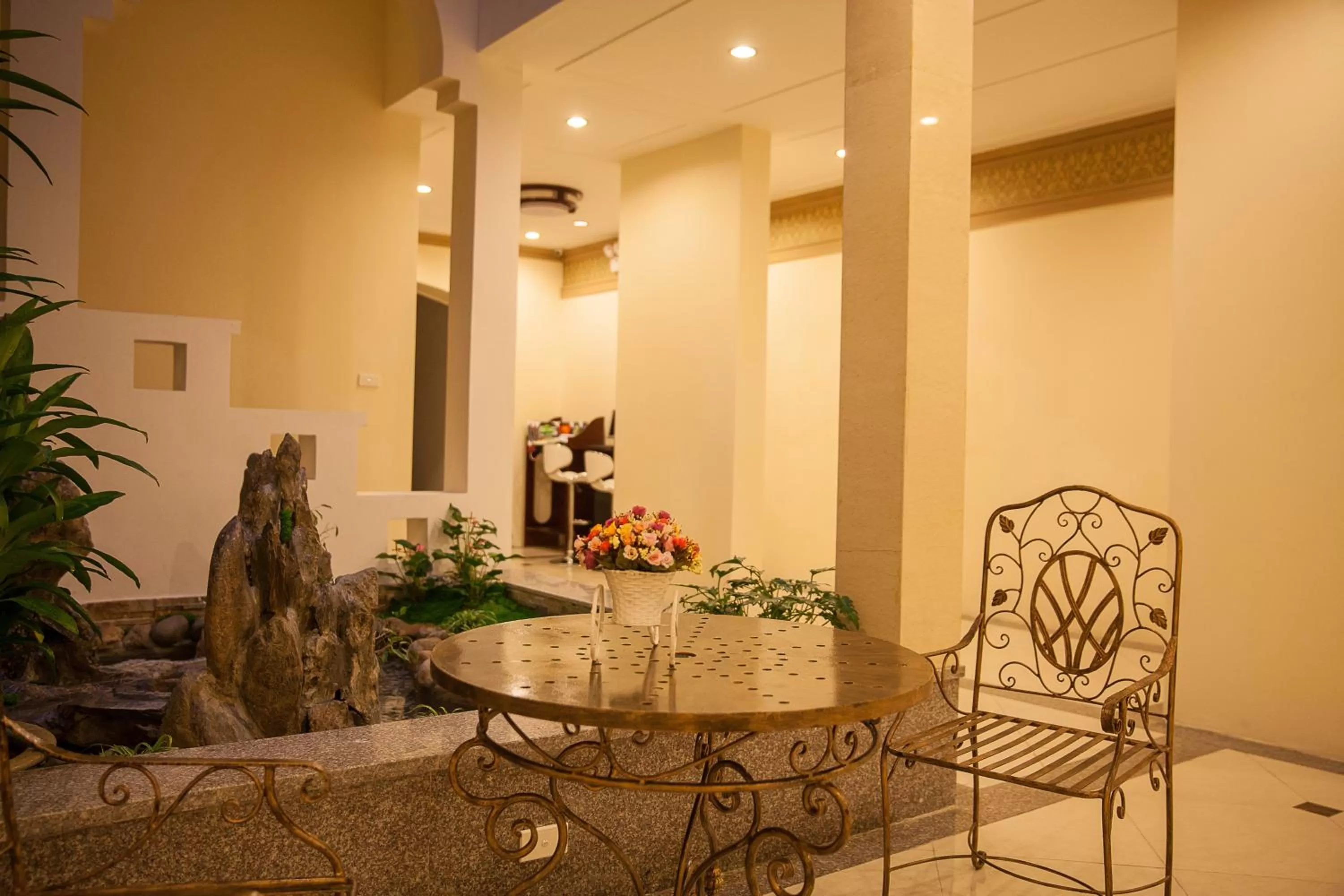 Facade/entrance in La Palm Hotel