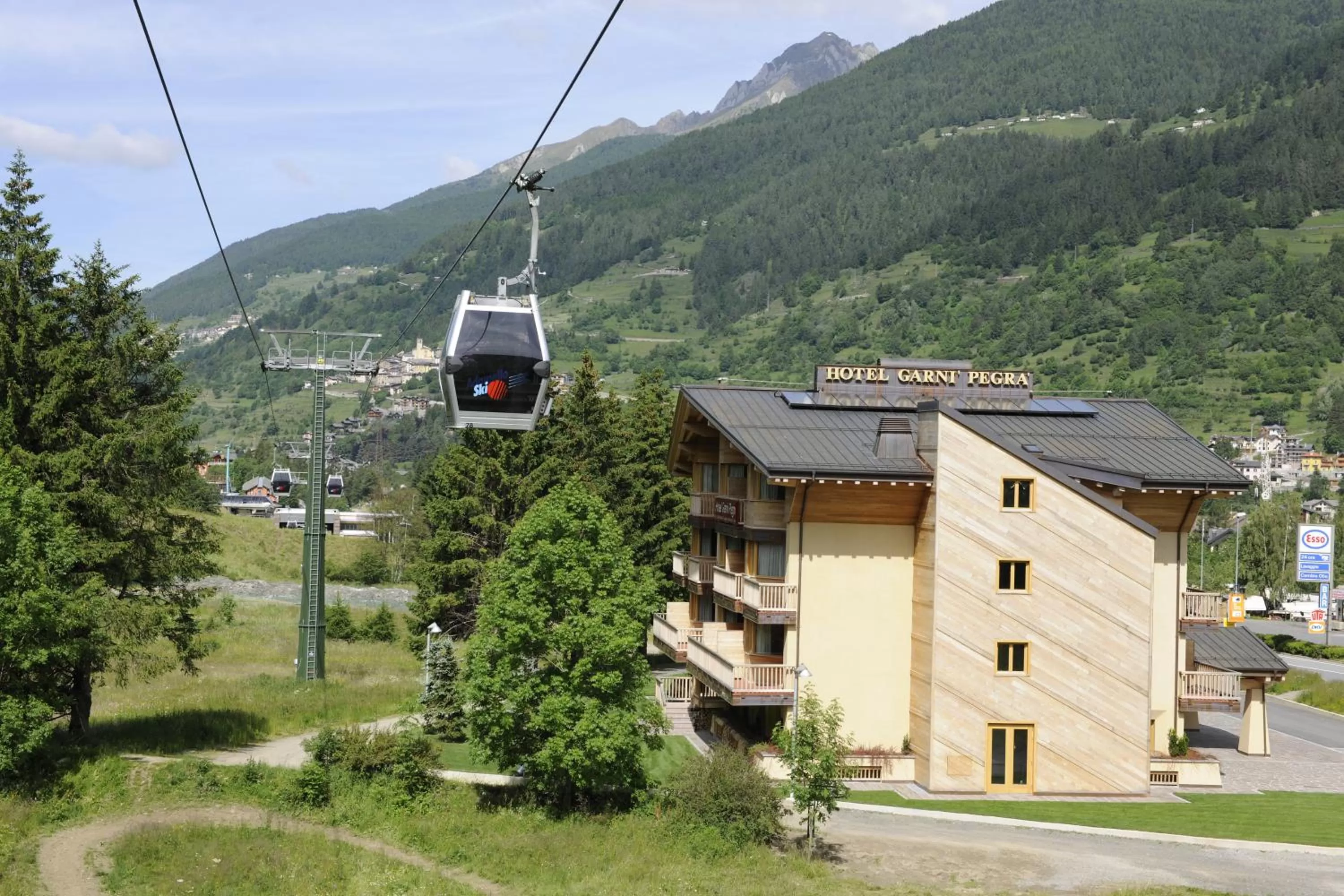 Property building in Hotel Garni Pegrà