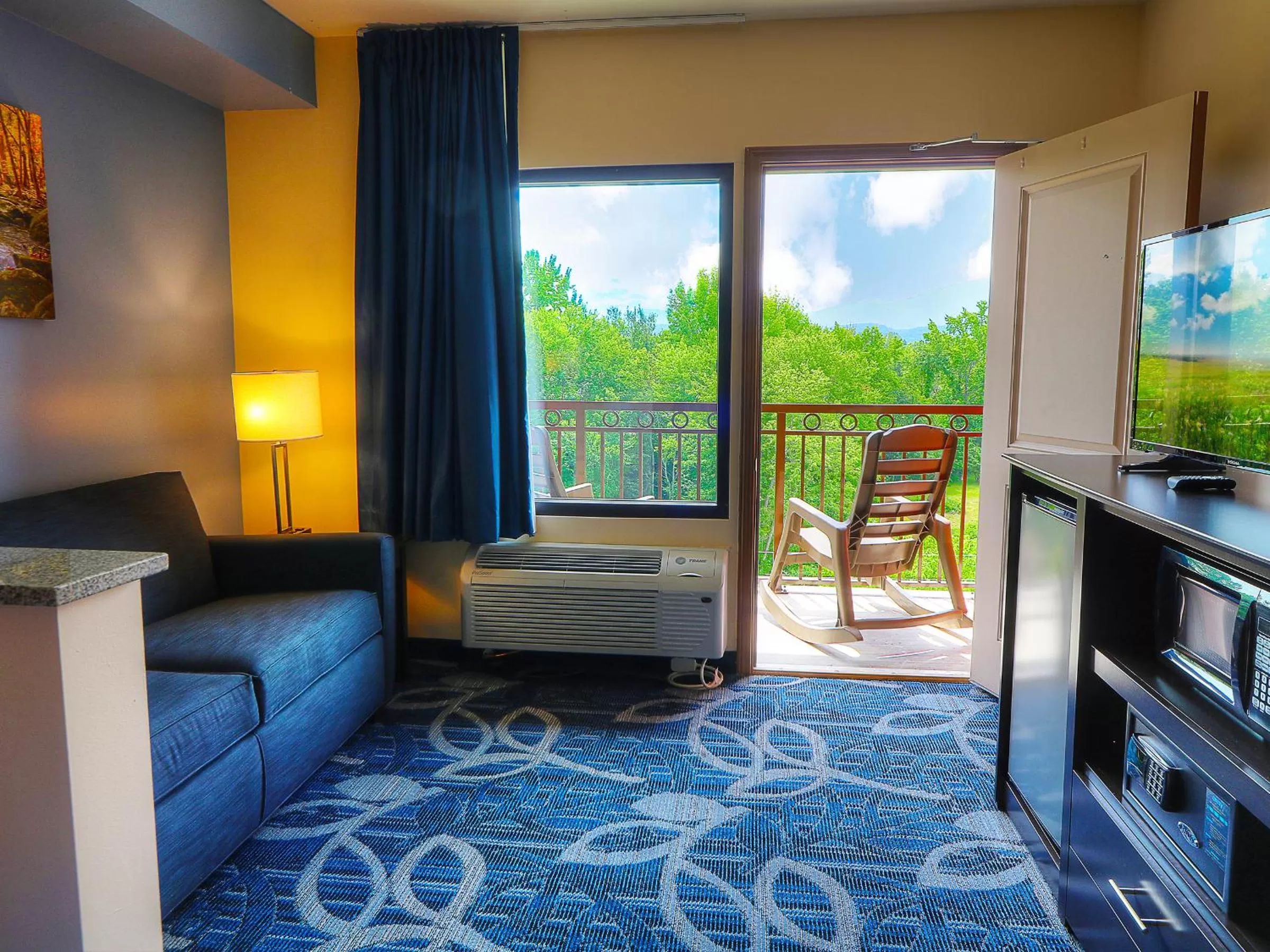 Family Room with Mountain View in Country Cascades Waterpark Resort