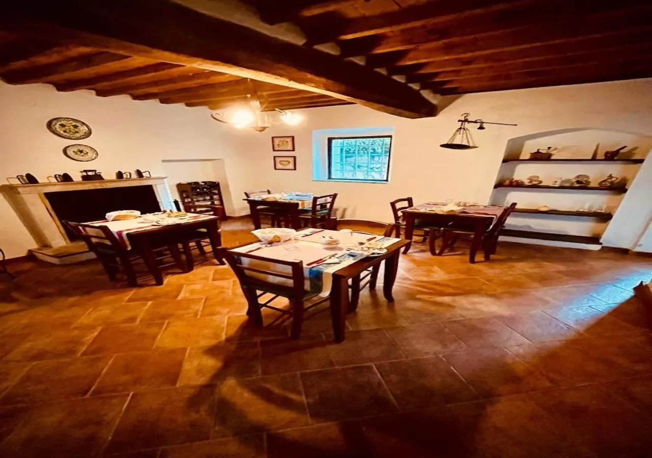 Breakfast, Restaurant/Places to Eat in B&B Giardino delle Camelie