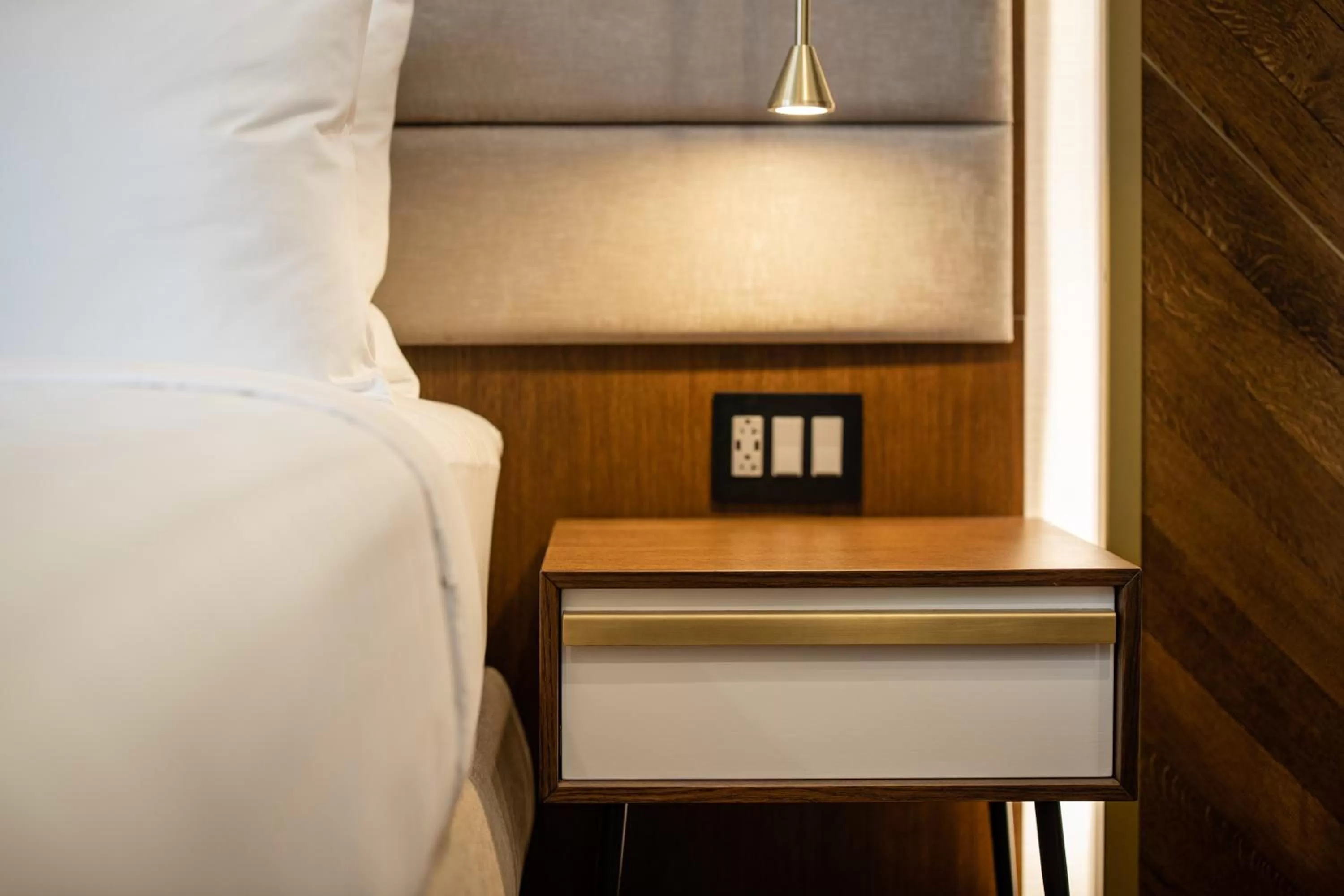 hair dresser, Bed in Hotel 32One