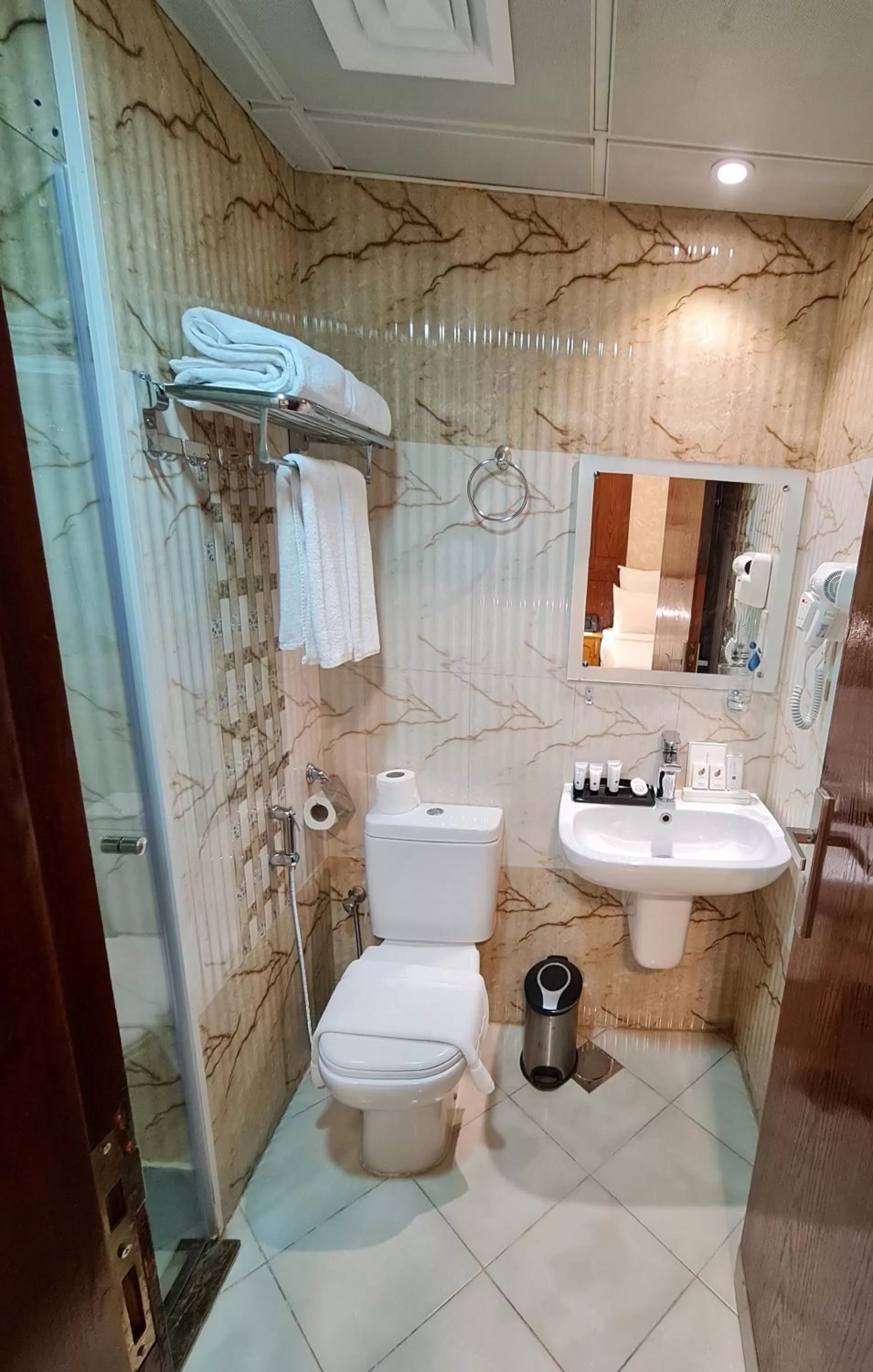 Bathroom in Jiwar Al Madina Hotel