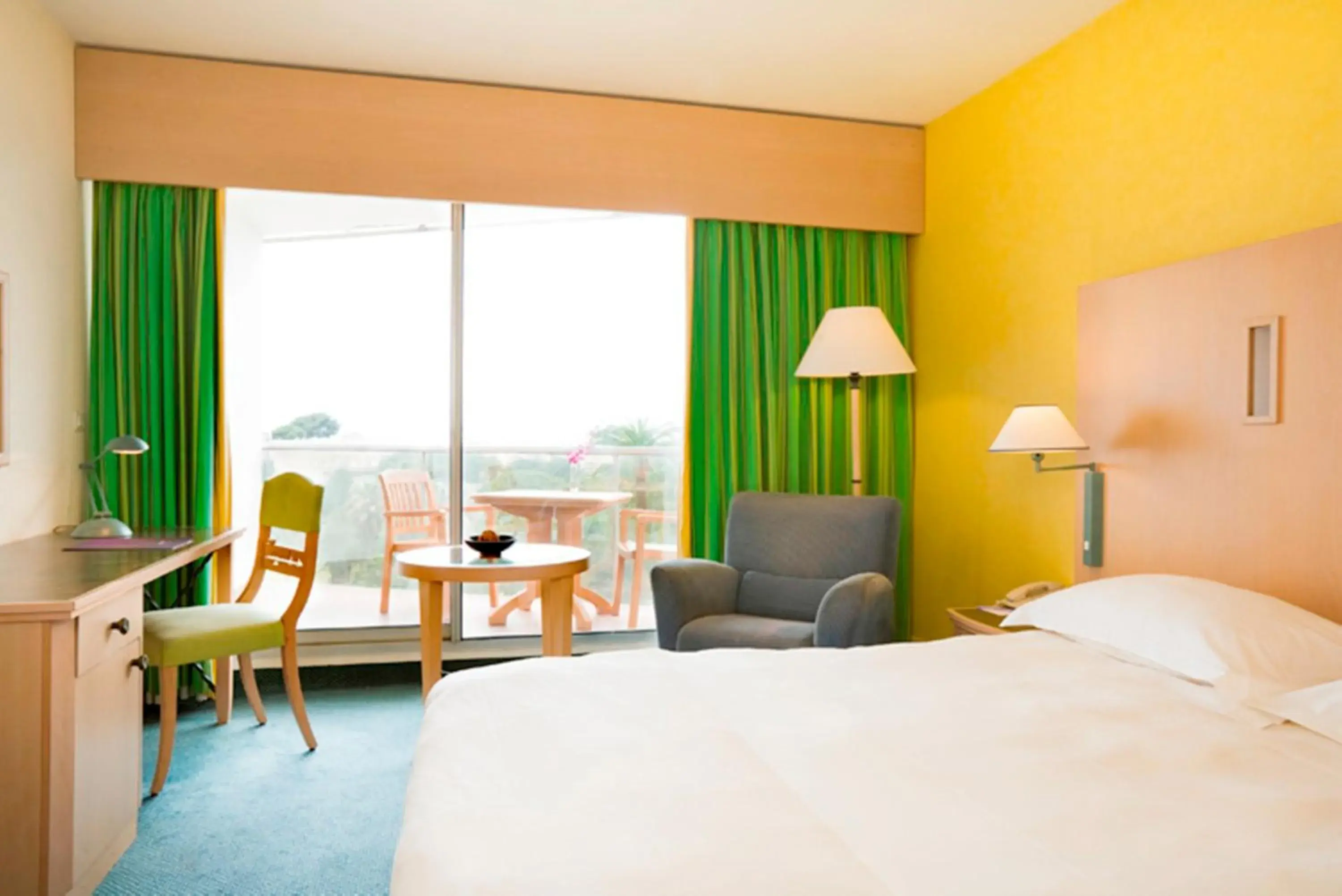 Standard Double Room - Garden and Pool Side in Hotel Cannes Montfleury Standard Double Room - Garden and Pool Side in Hotel Cannes Montfleury