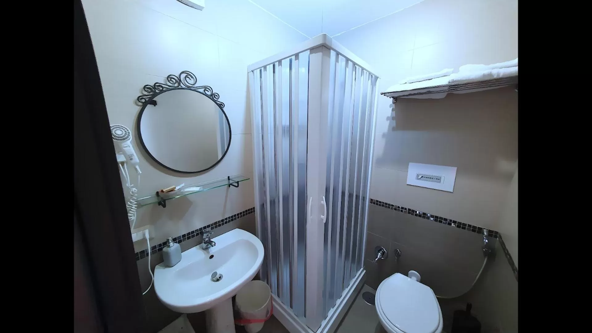 Bathroom in Domus Armenio