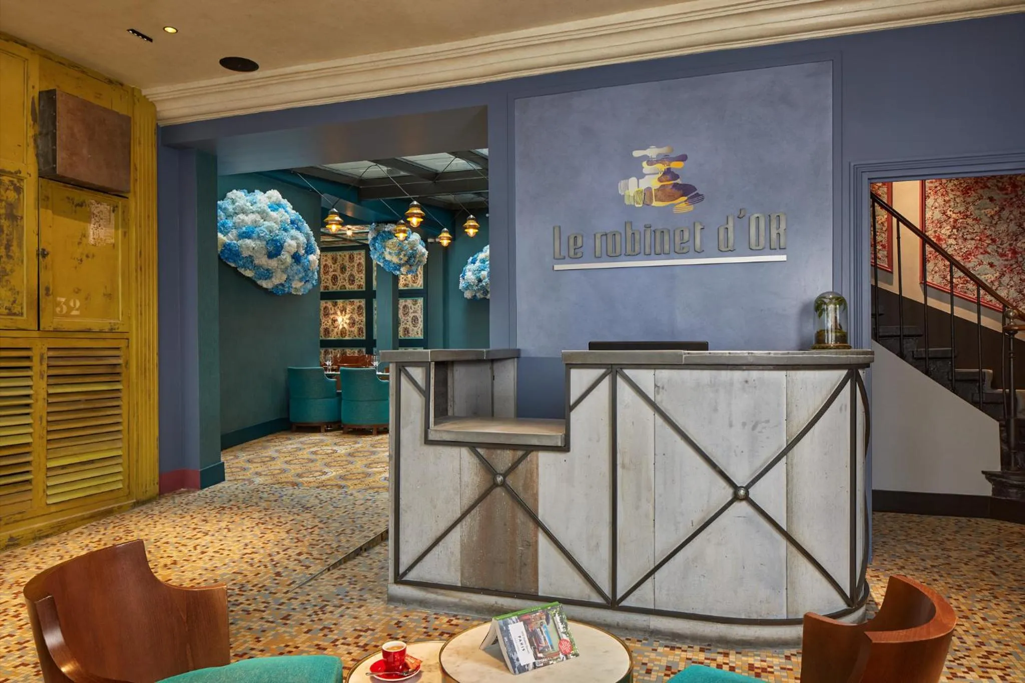 Lobby or reception in Le Robinet d'Or Paris Canal Saint Martin