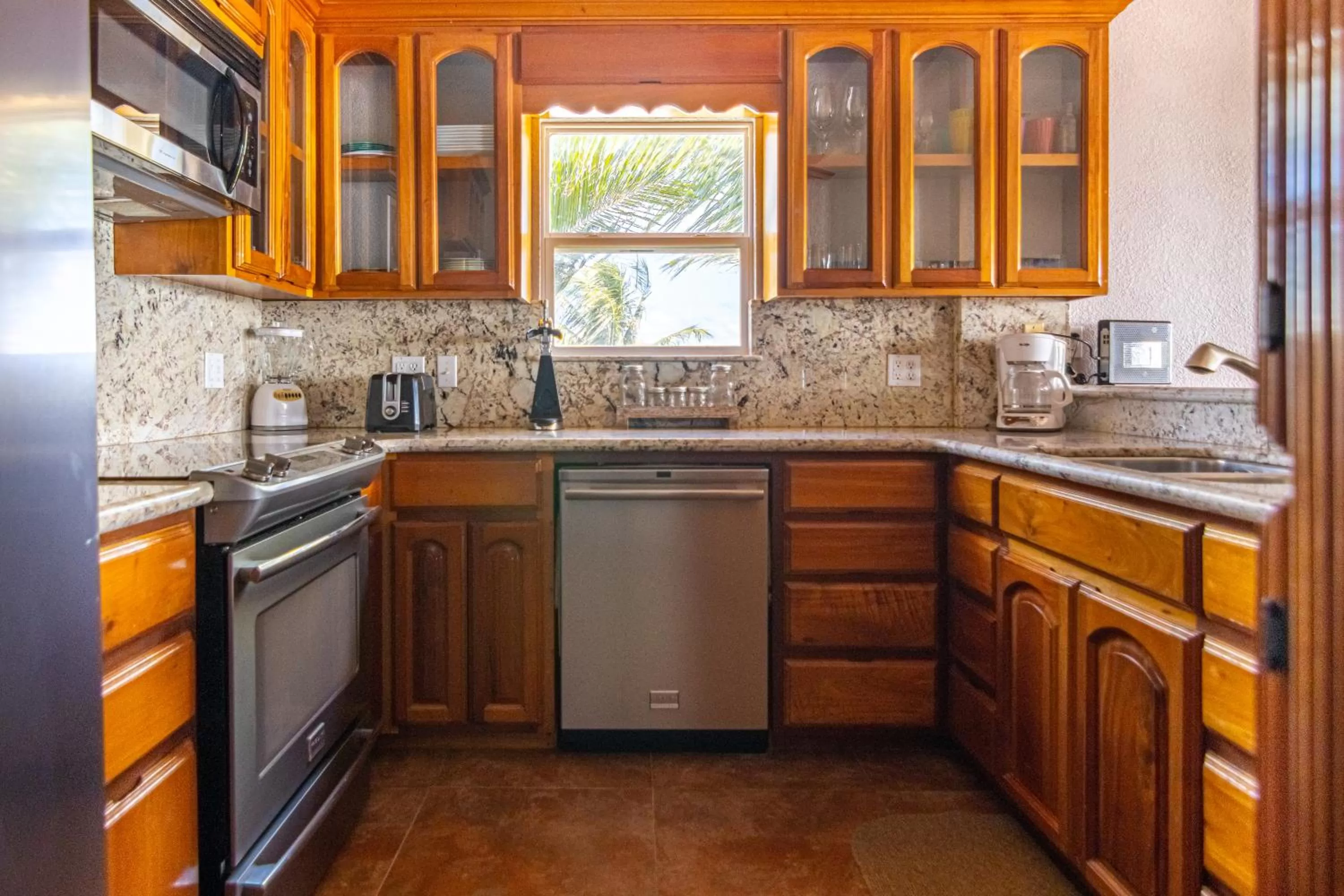 Kitchen or kitchenette, Kitchen/Kitchenette in Lighthouse Beach Villas