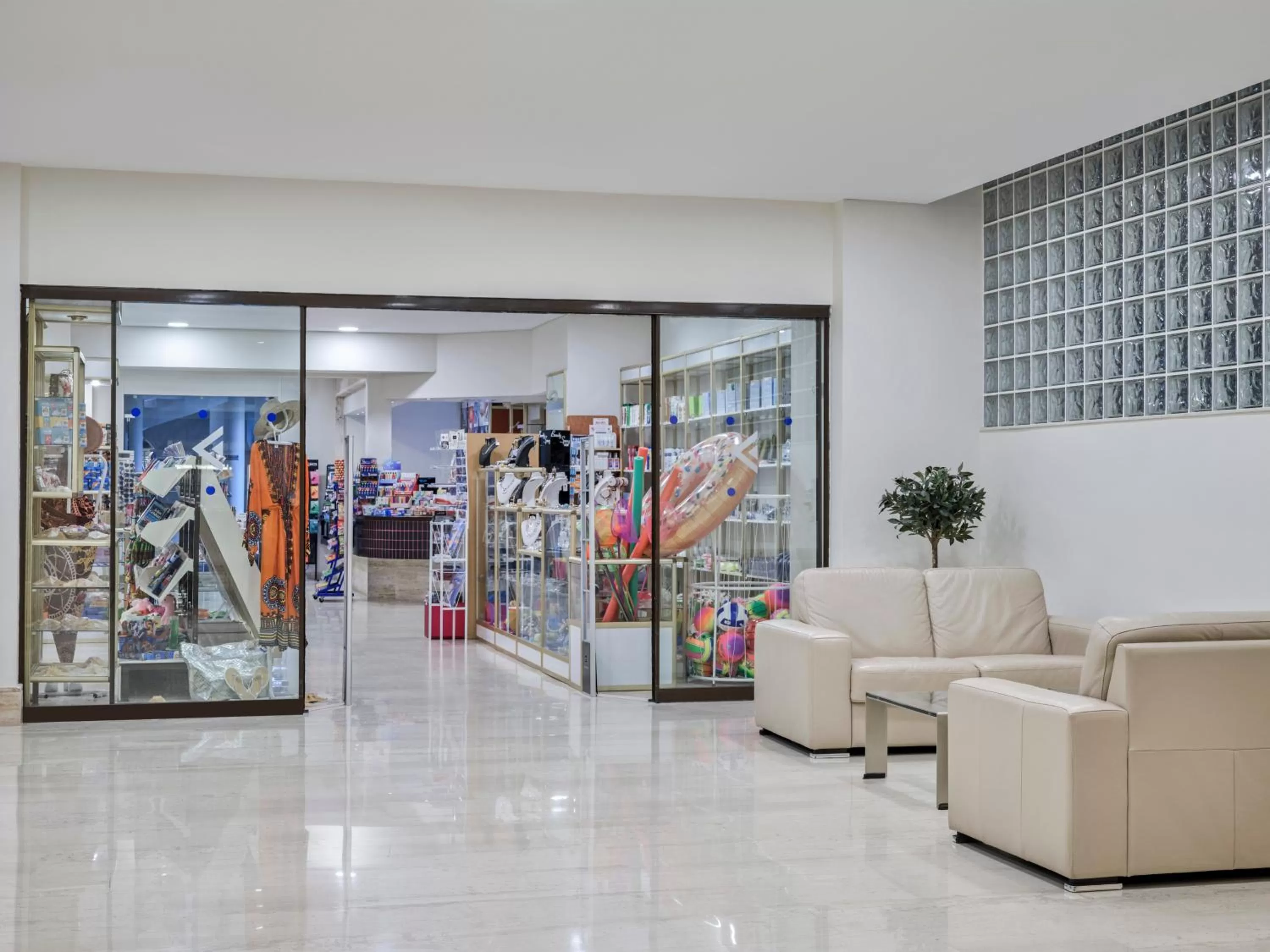 On-site shops in Esperos Mare Resort & Spa