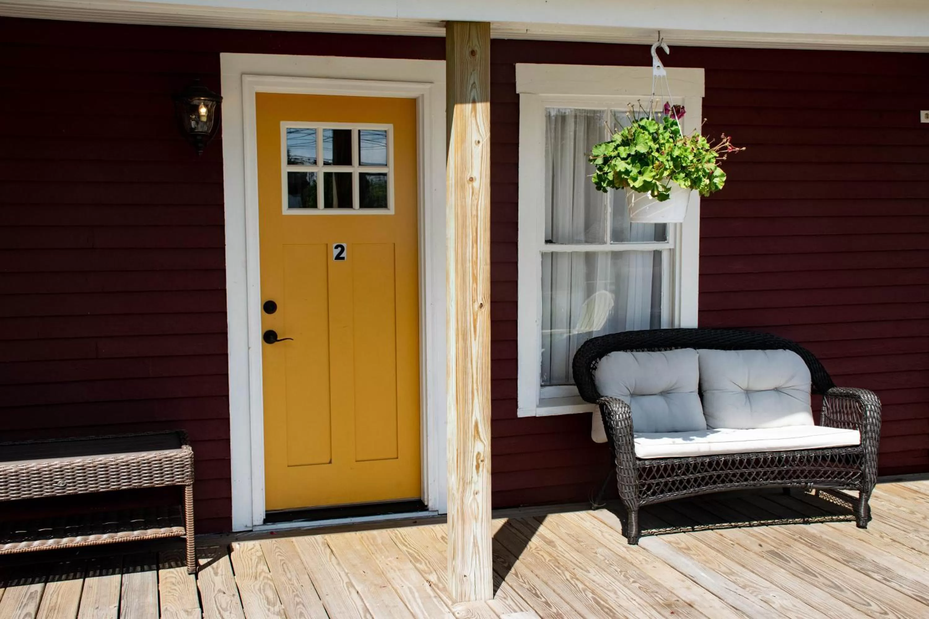 Facade/entrance in The Whitetail Inn and Suites- Lincoln