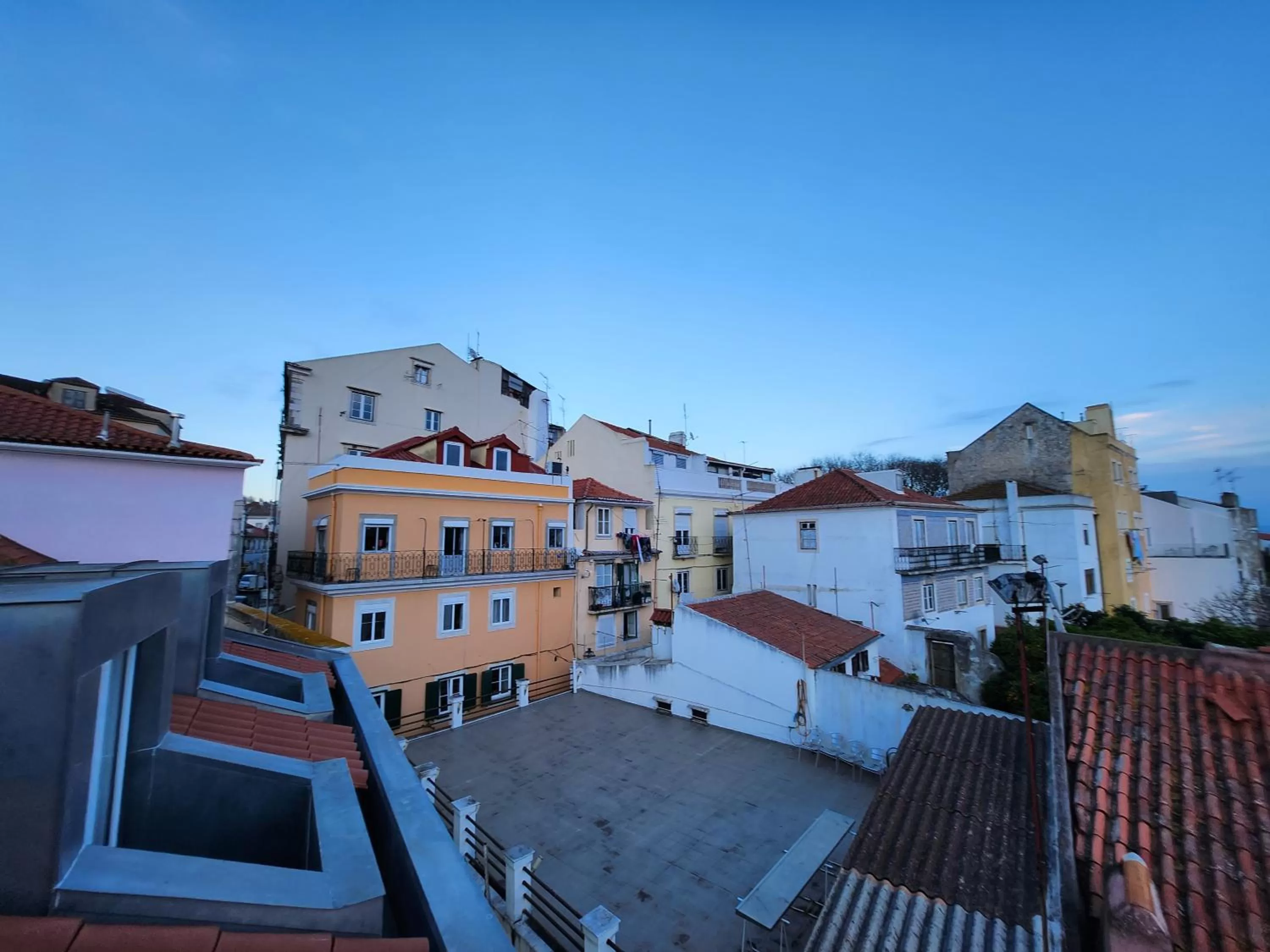 Loios Studios and Apartments