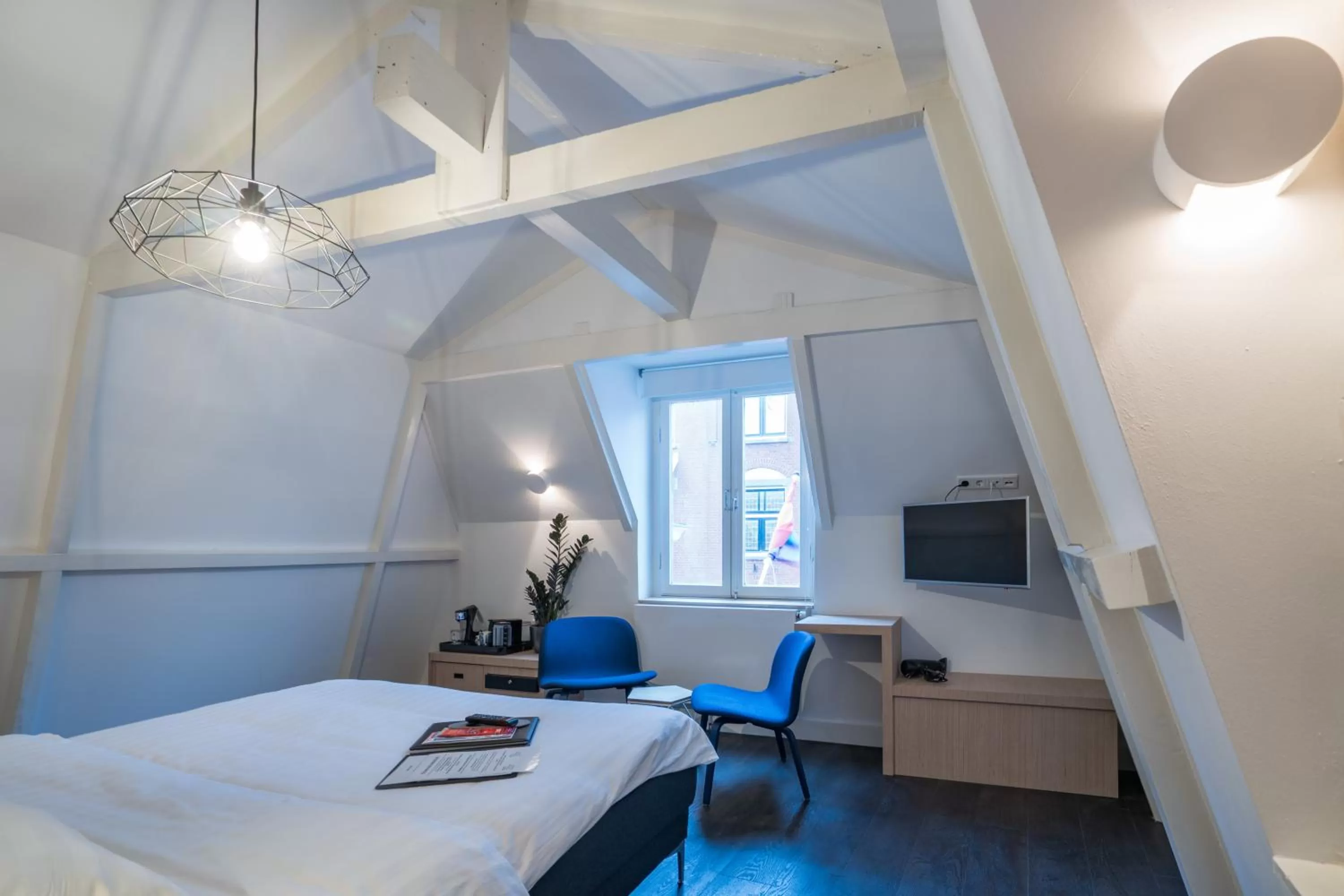 Bed in Amistad hotel