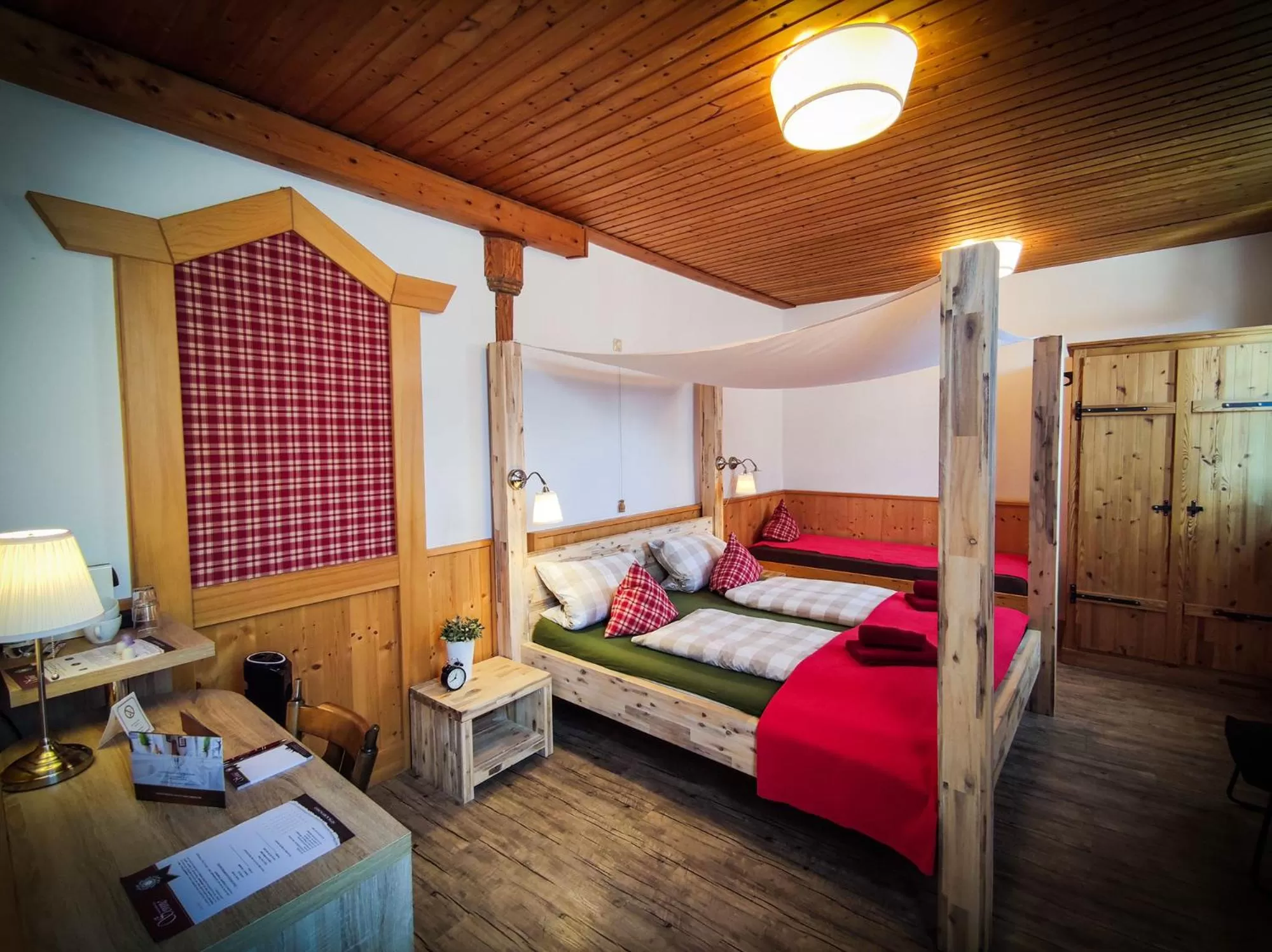 Photo of the whole room, Bed in Hotel Landgasthof Sonne