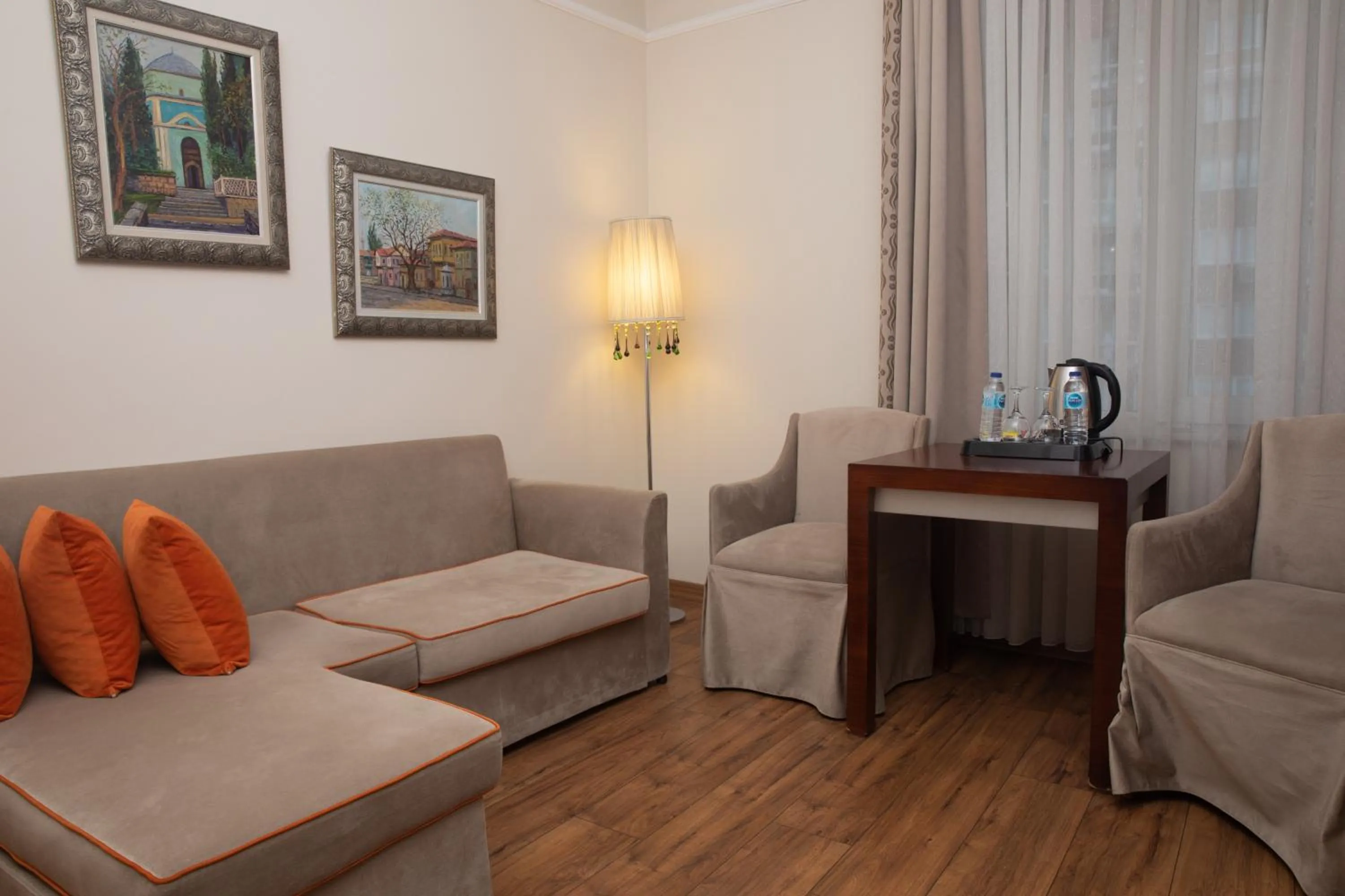 Seating area in Gonluferah Thermal Hotel