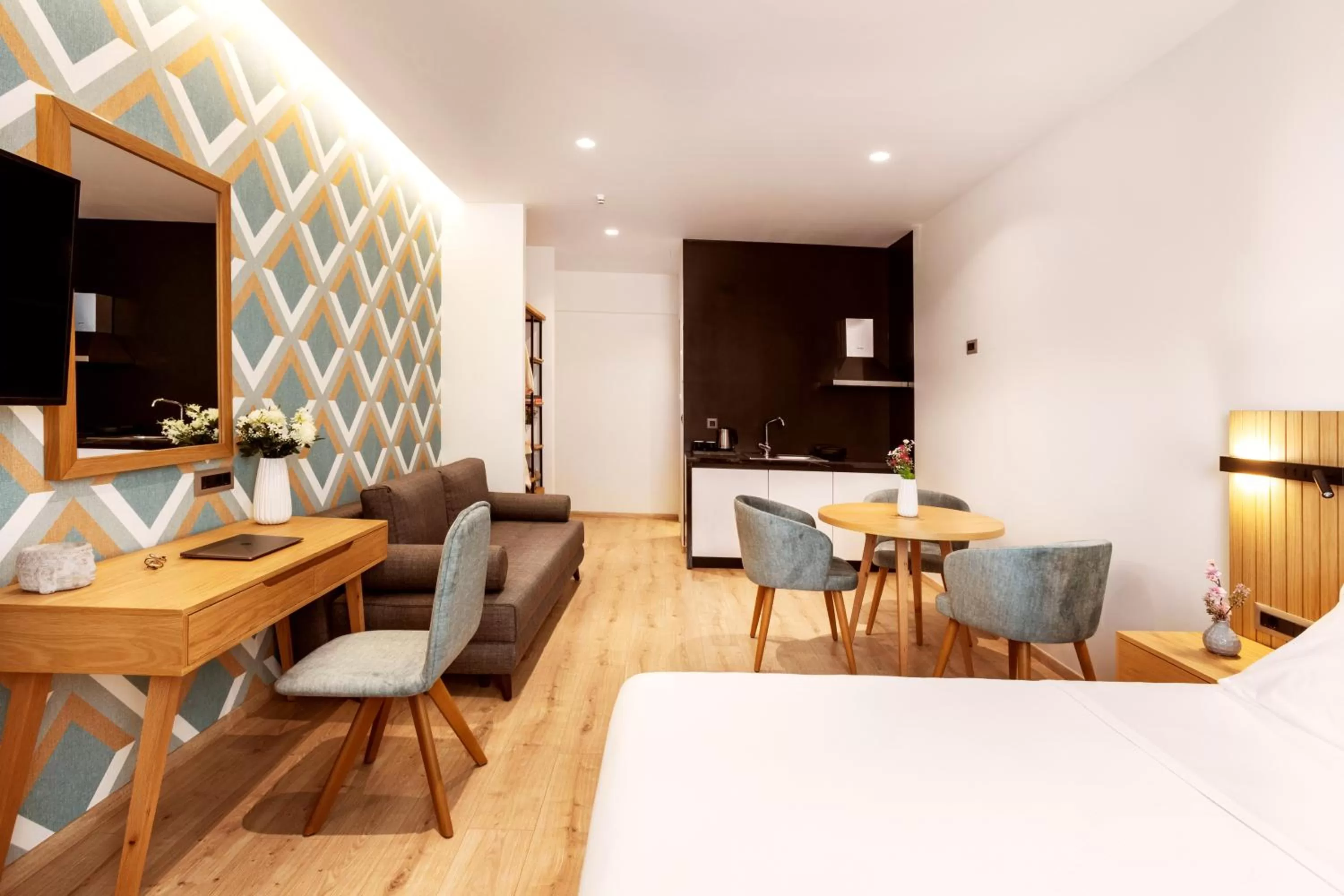 Bed in DAYS City Suites Athens