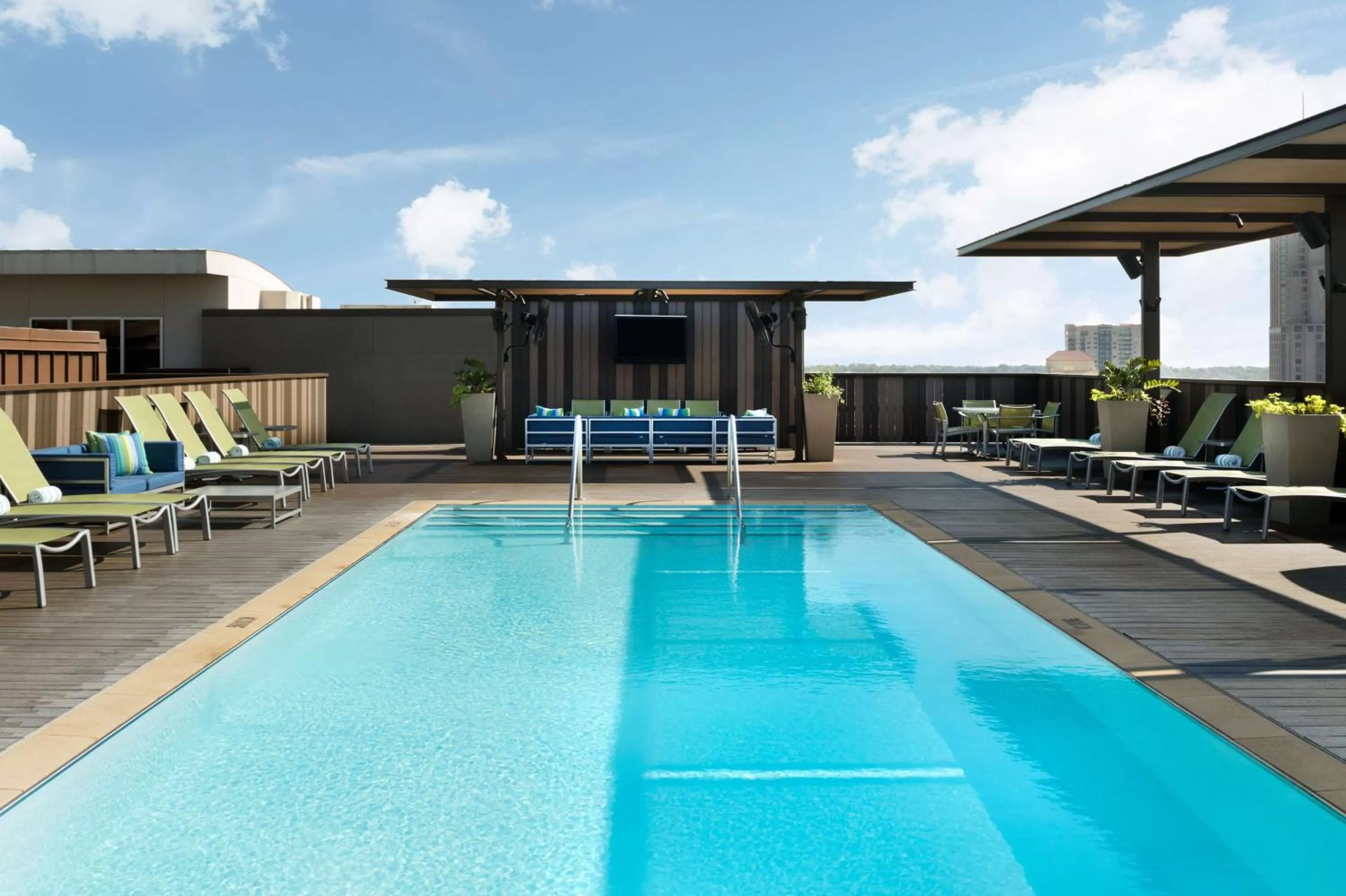 Swimming pool in Hyatt Regency San Antonio Riverwalk