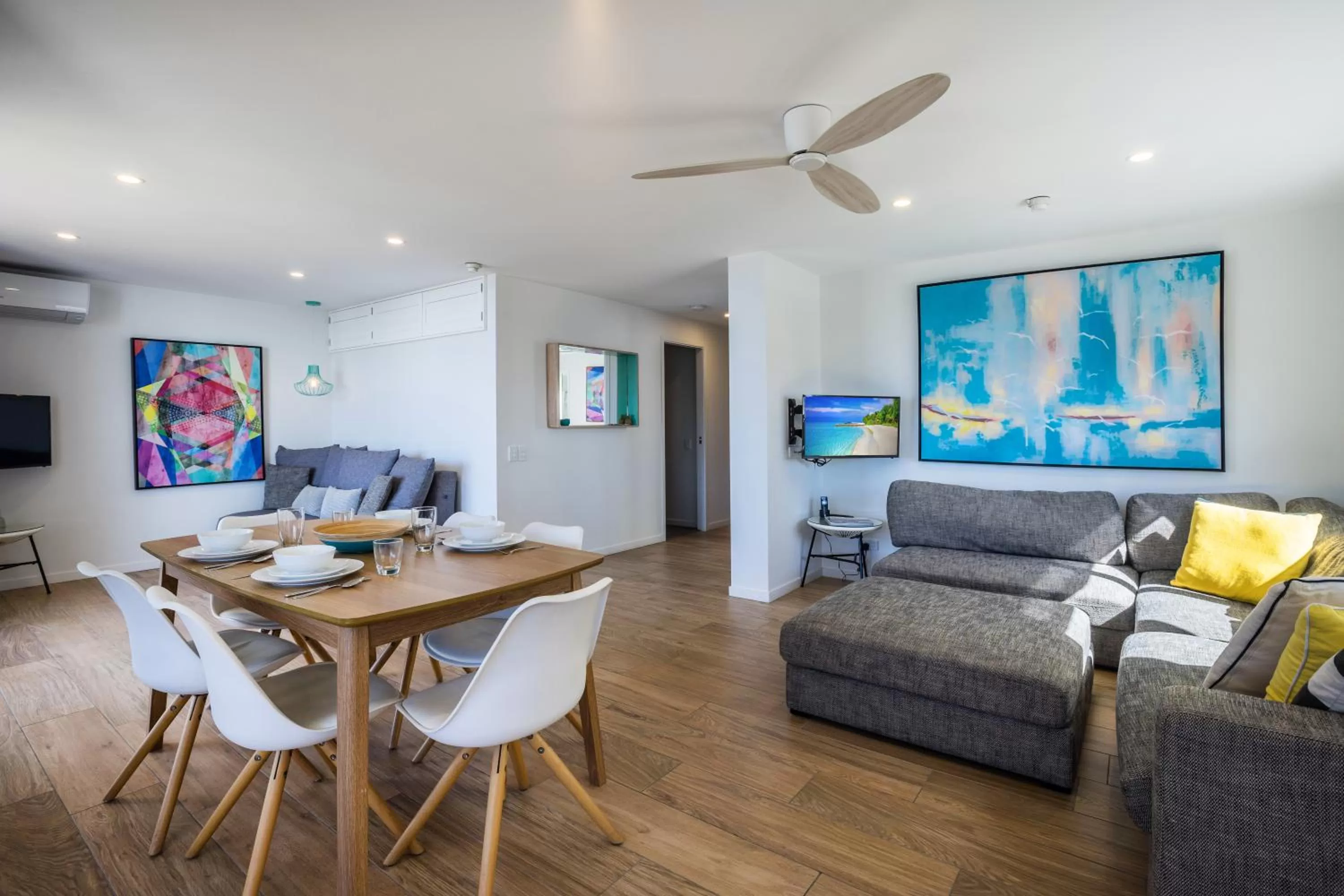 Living room in Pacific Beach Resort