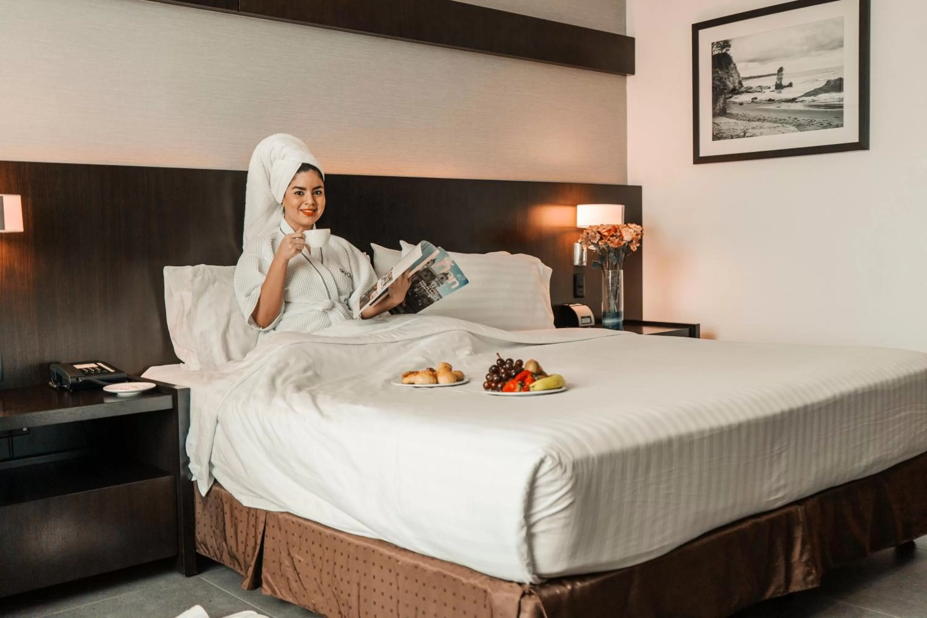 Photo of the whole room, Bed in Holiday Inn Guayaquil Airport by IHG