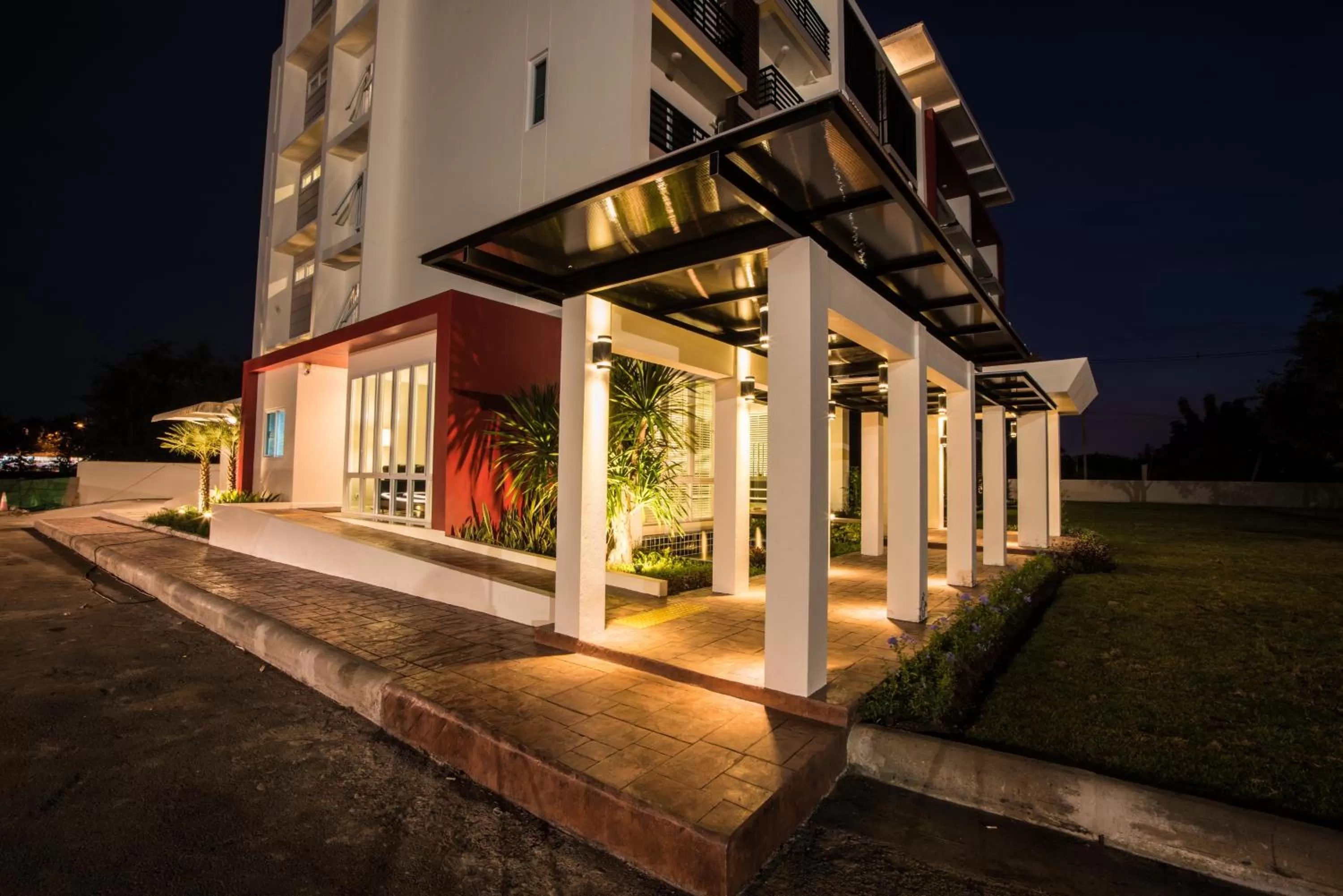 Facade/entrance in Napatra Hotel