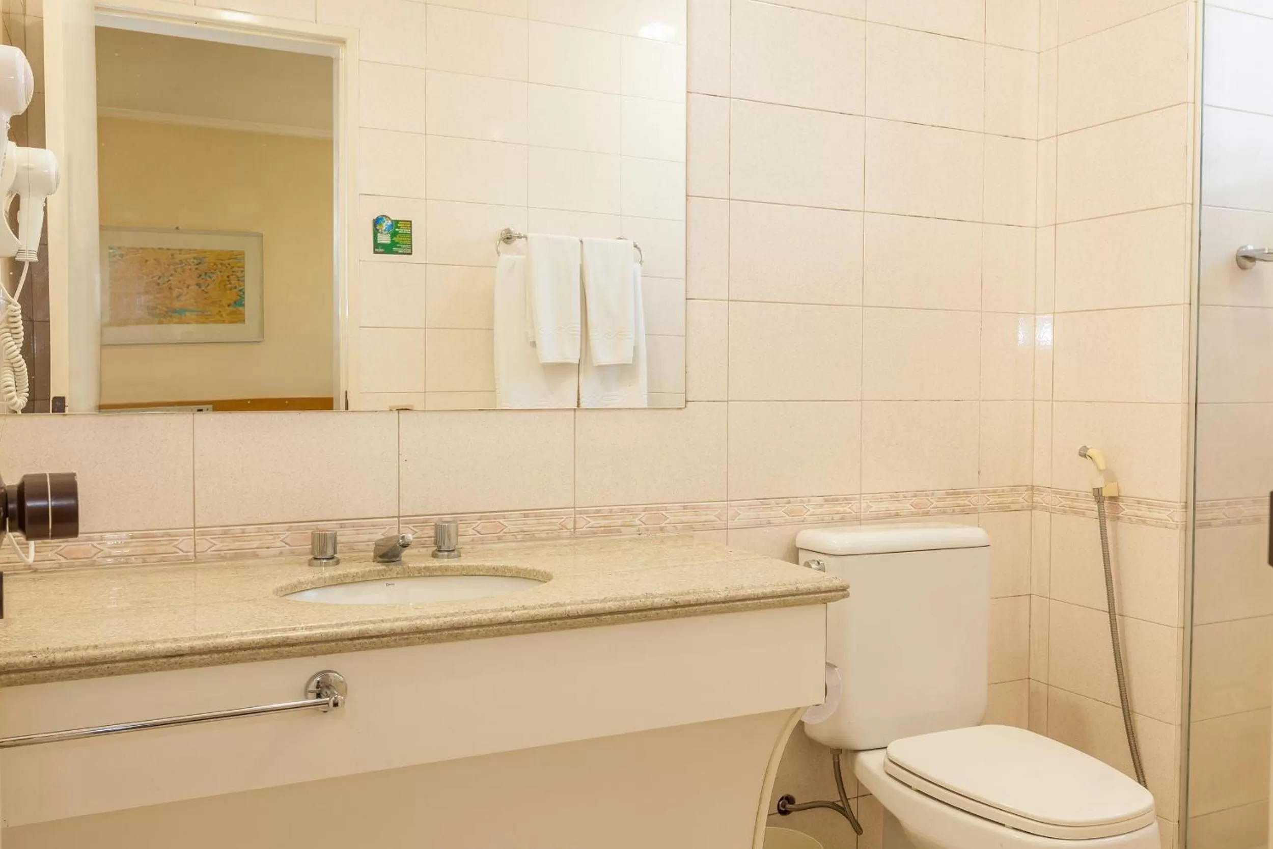 Bathroom in Tri Hotel Smart Caxias