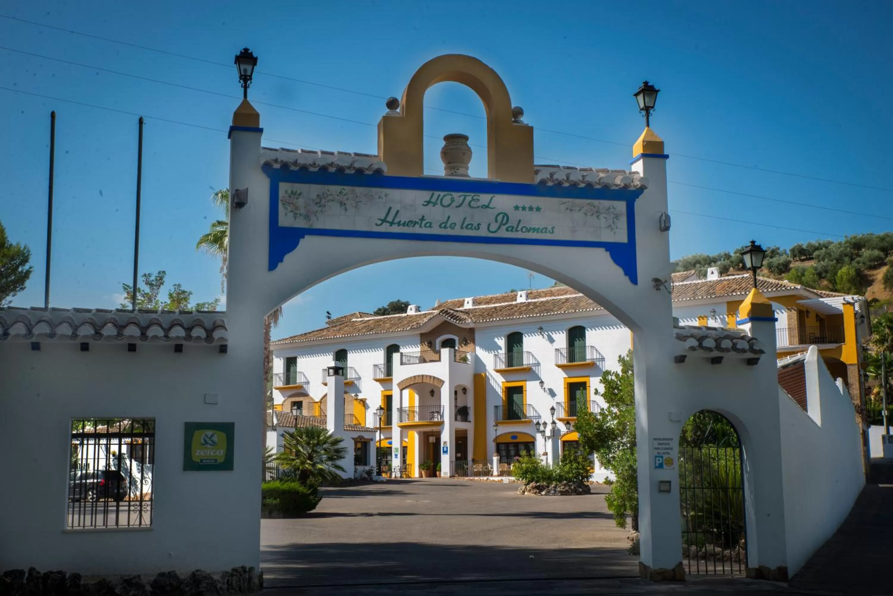 Facade/entrance in Huerta de las Palomas