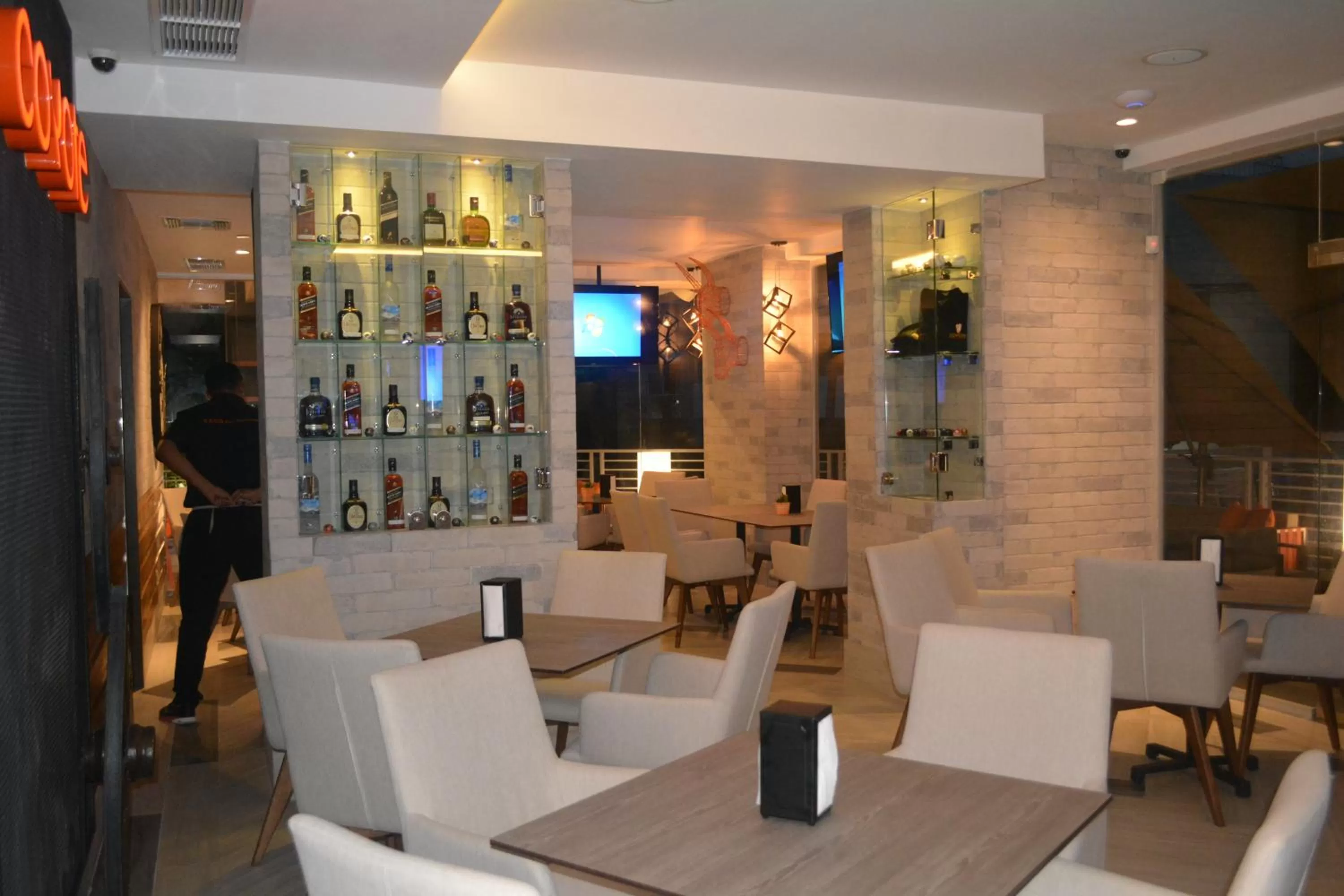 Restaurant/places to eat, Lounge/Bar in DUCASSI SUITES ROOFTOP POOL - BEACH CLUB and SPA