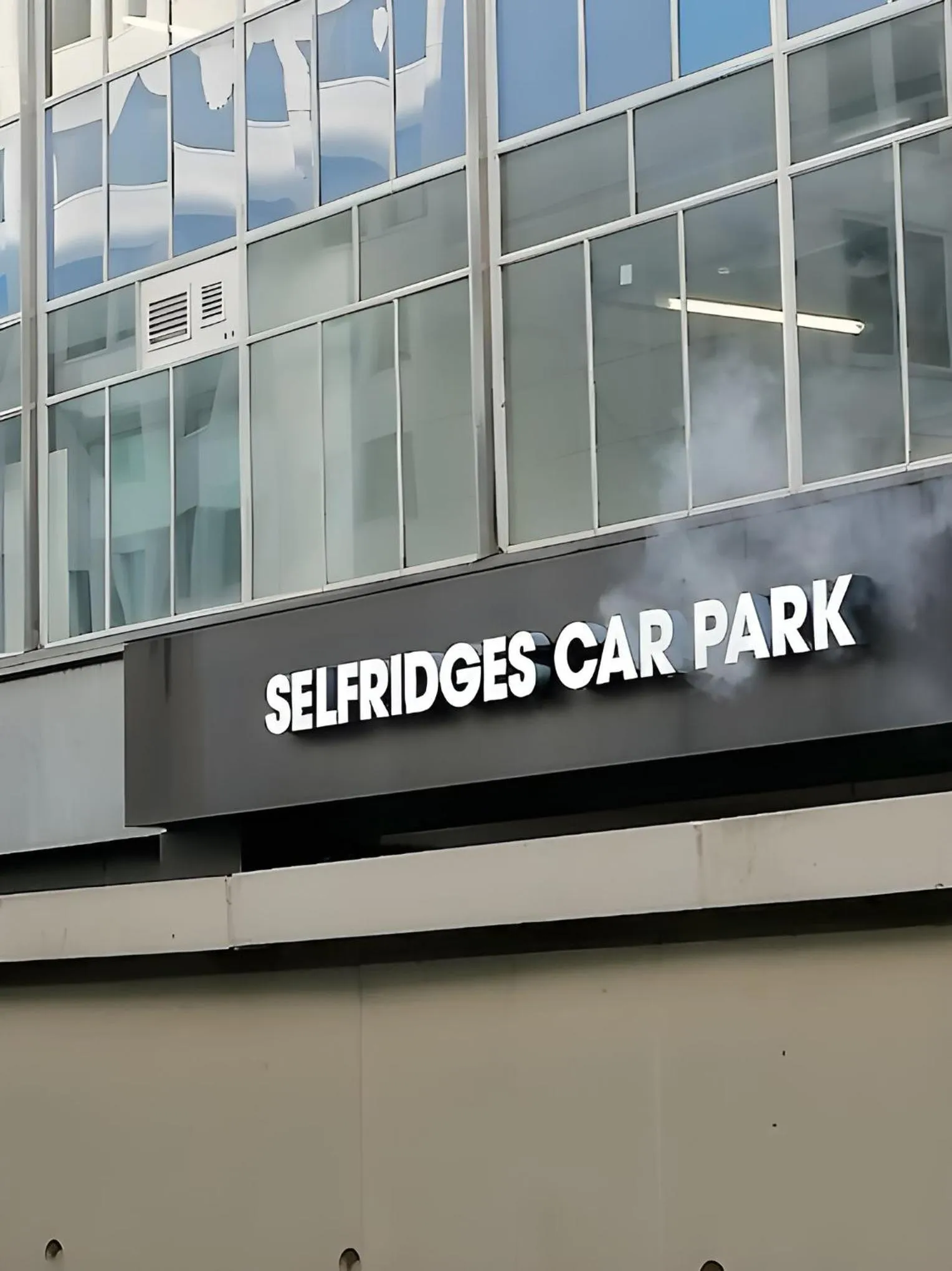 Day, Property Logo/Sign in Bond Street Serviced Apartment