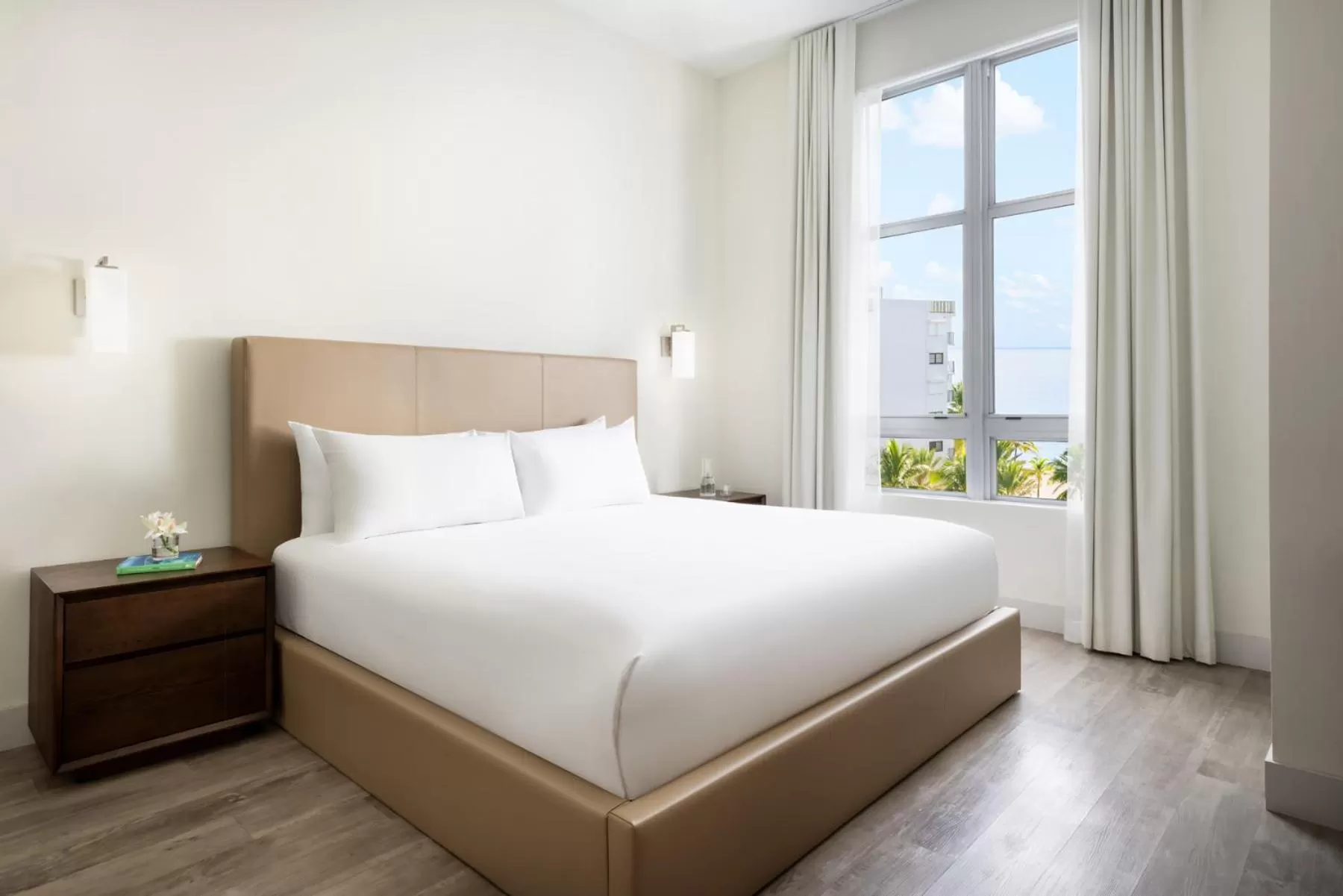 Bedroom, Bed in Costa Hollywood Beach Resort - An All Suite Hotel