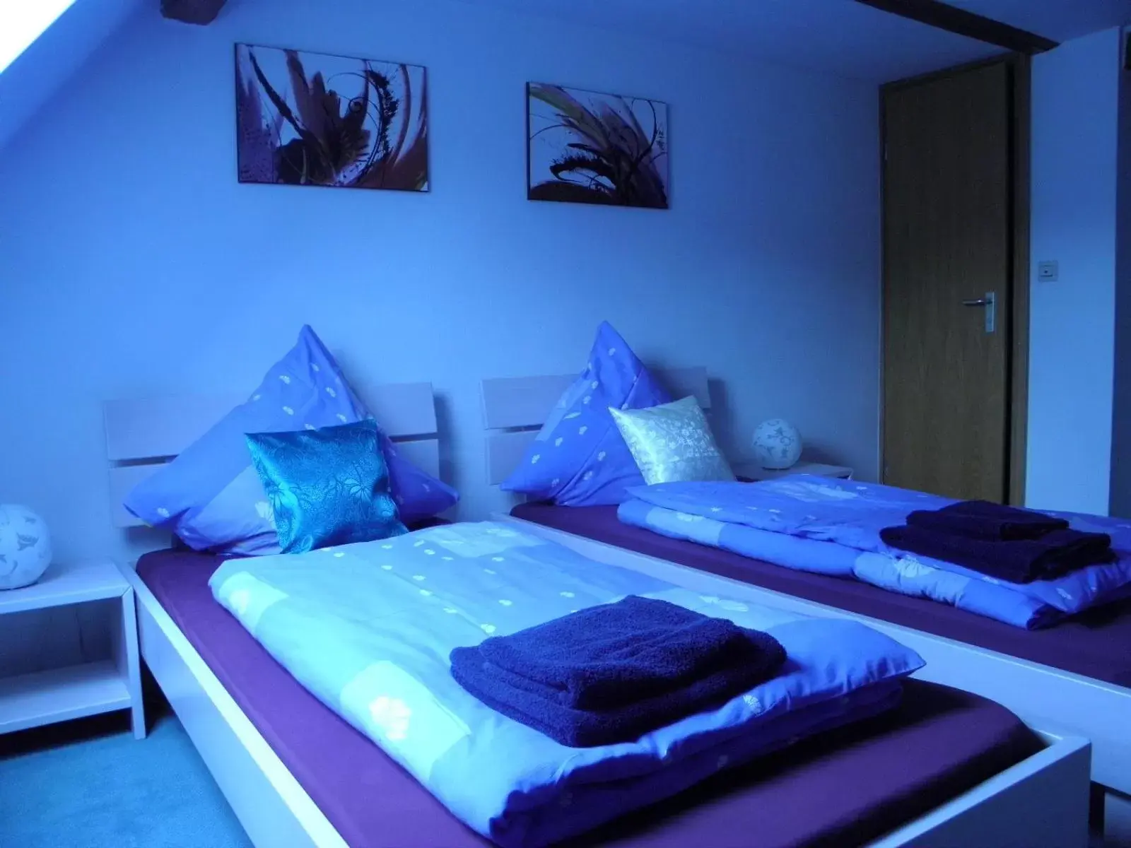 Basic Triple Room in Alb Hotel Schalksburg Basic Triple Room in Alb Hotel Schalksburg