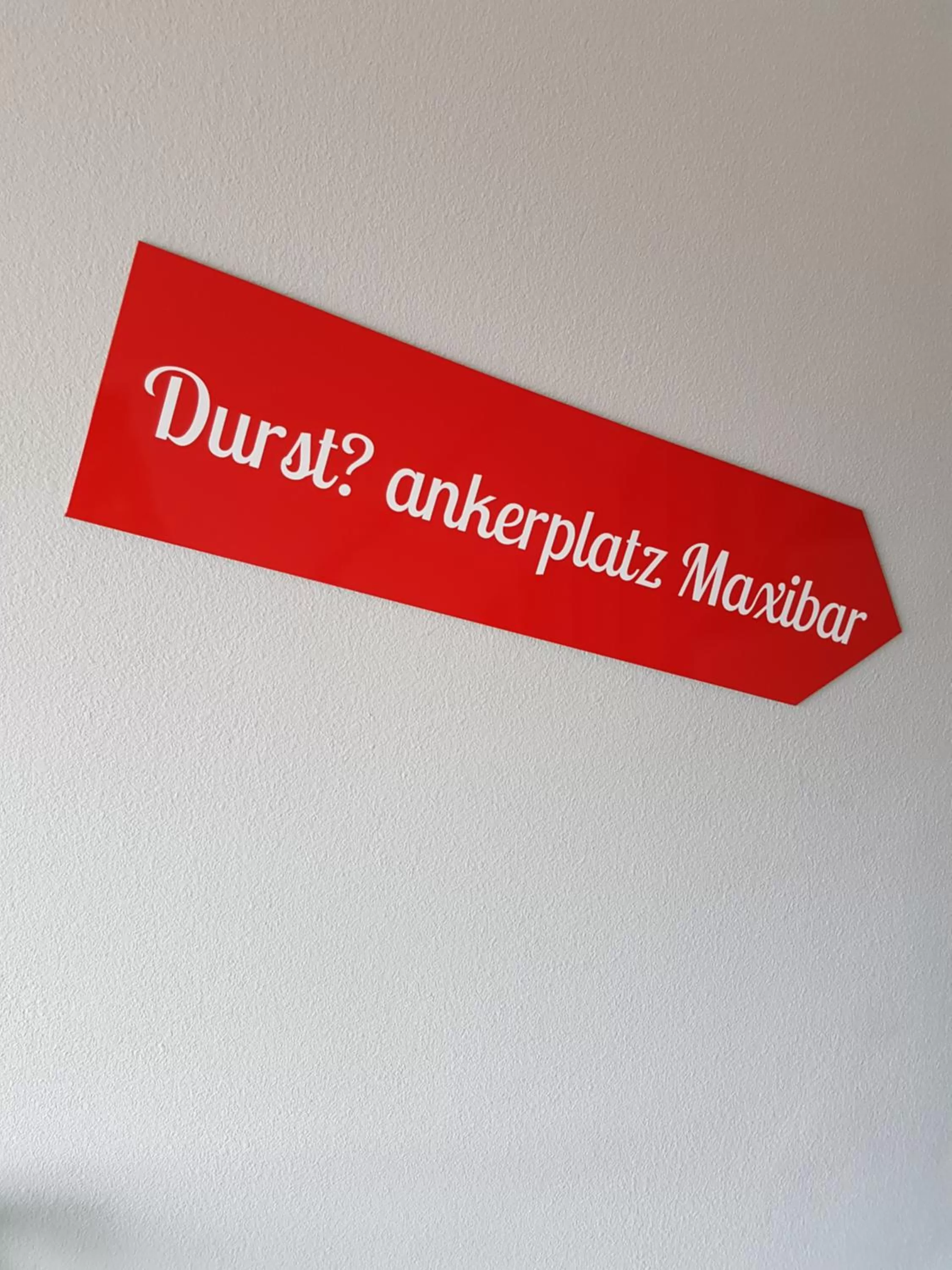 Communal lounge/ TV room in ankerplatz-Hotel garni